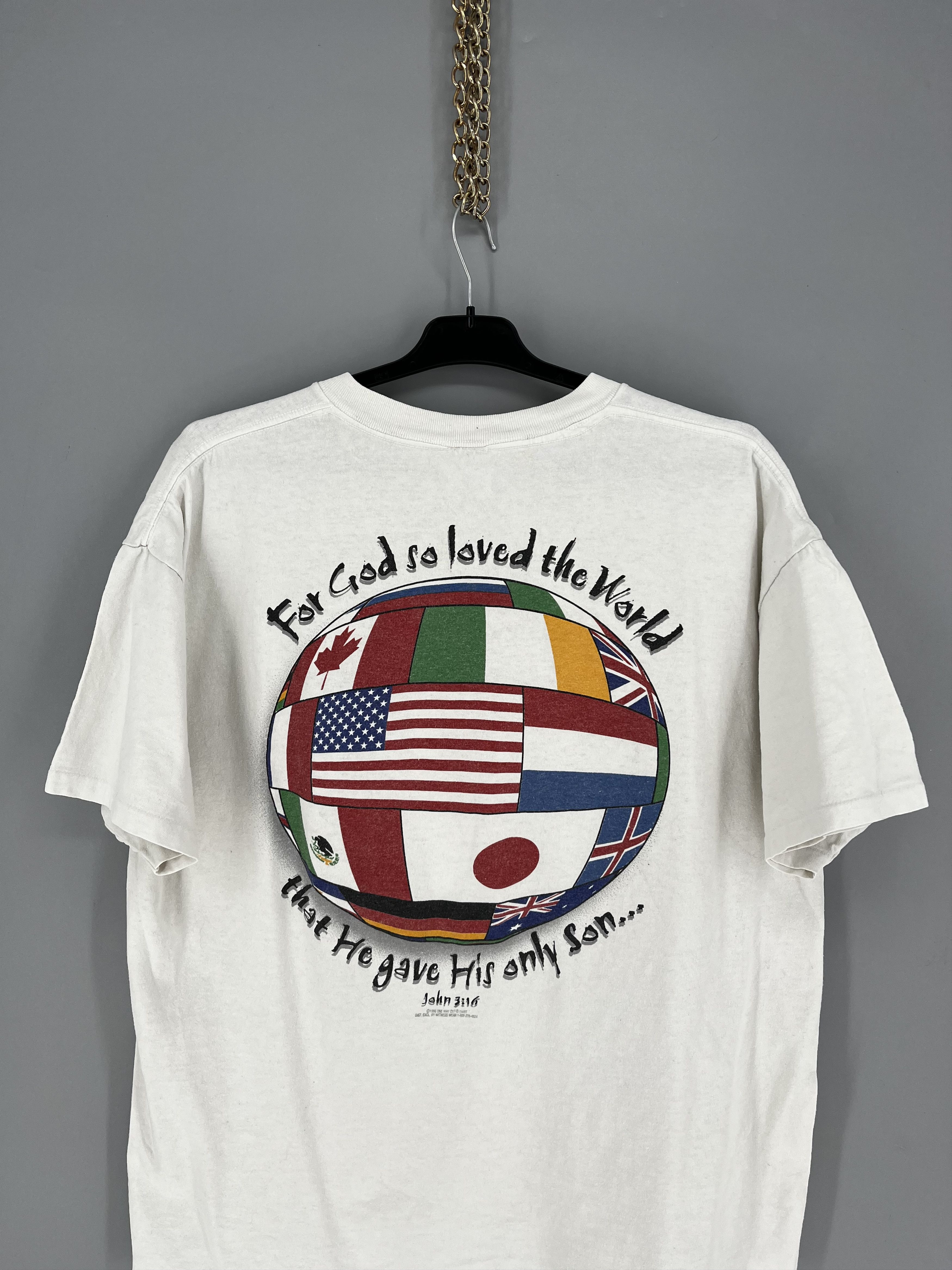 Vintage Vintage 1990s Olympics John 3:16 Jesus Tee Thrashed T-Shirt Size US L / EU 52-54 / 3 - 13 Thumbnail