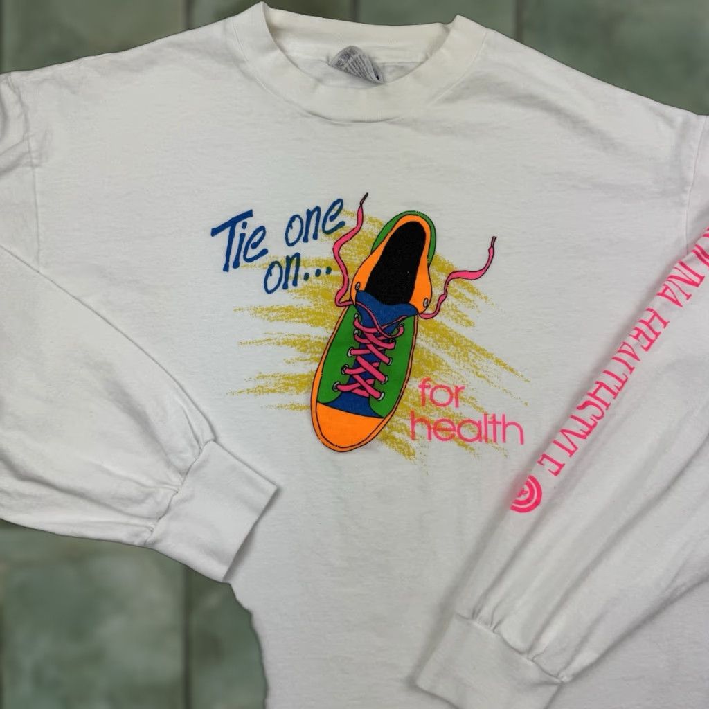 Hanes VINTAGE Hanes T-Shirt Shirt Men's XL White 80s 90s Health Random Obscure Crew Neck Long Sleeve White Size US XL / EU 56 / 4 - 1 Thumbnail
