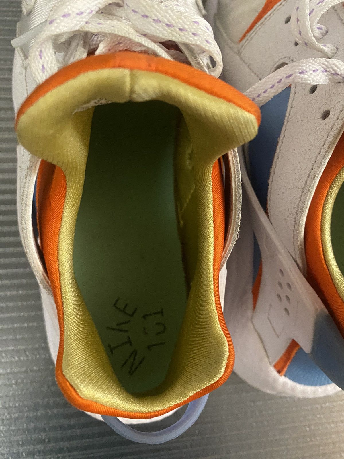Nike Nike air huarache safety orange runners 10.5 Size US 10.5 / EU 43-44 - 9 Thumbnail