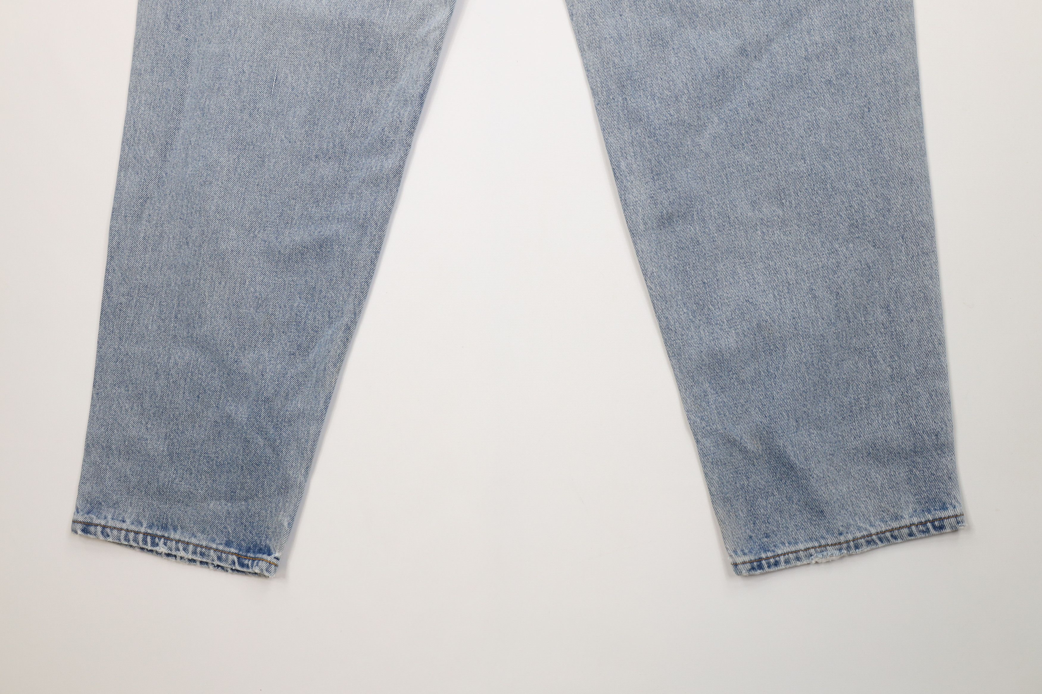 Levi's Vintage 90s Levi 560 Loose Fit Tapered Leg Jeans Blue USA Size US 36 / EU 52 - 14 Thumbnail