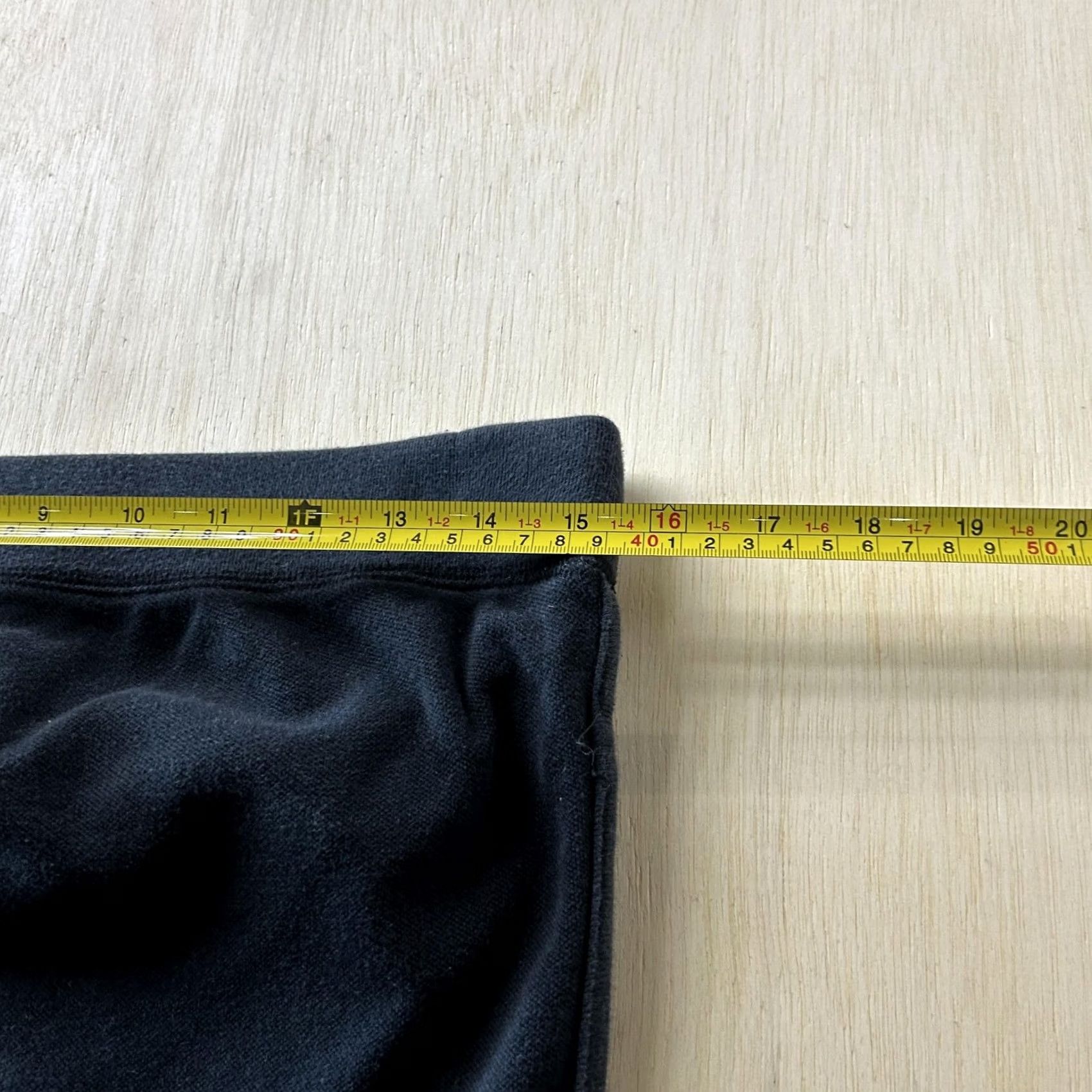 American Eagle Outfitters VINTAGE American Eagle Outfitters Skirt Womens M Black Fleece Mini Drawstring Size 32" / US 10 / IT 46 - 6 Thumbnail