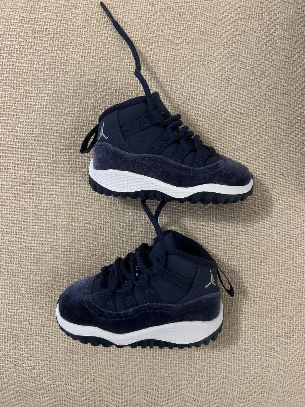 Jordan Brand Midnight Navy Jordan 11 toddler Size US 5 / EU 37 - 1 Thumbnail