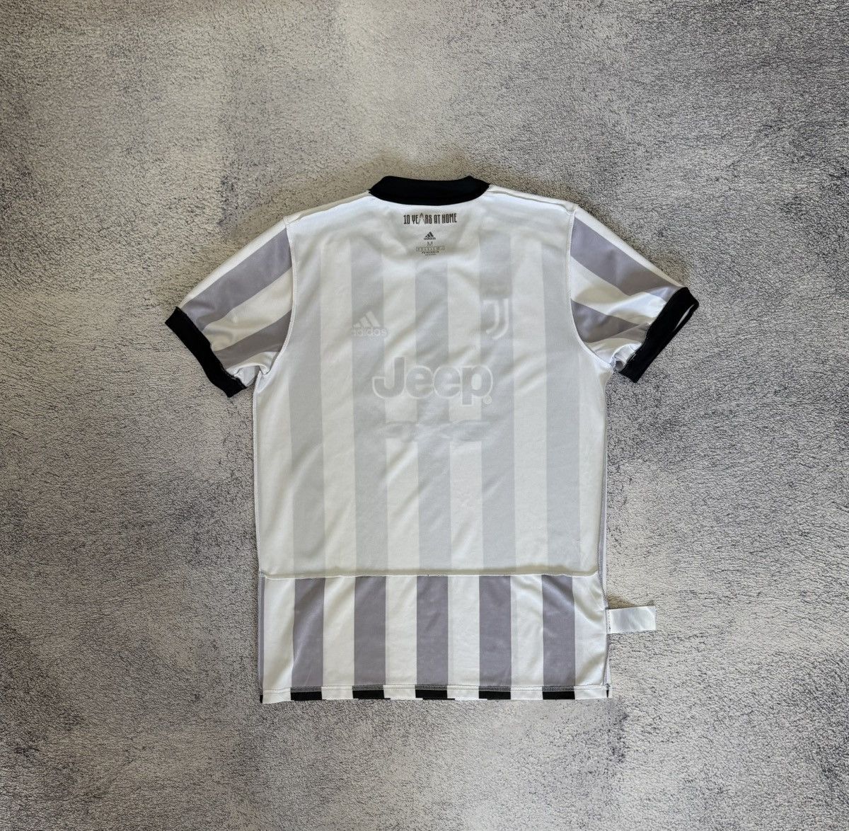 Adidas Juventus Home Jersey Adidas Soccer Football Shirt M GS1442 Size US M / EU 48-50 / 2 - 10 Thumbnail