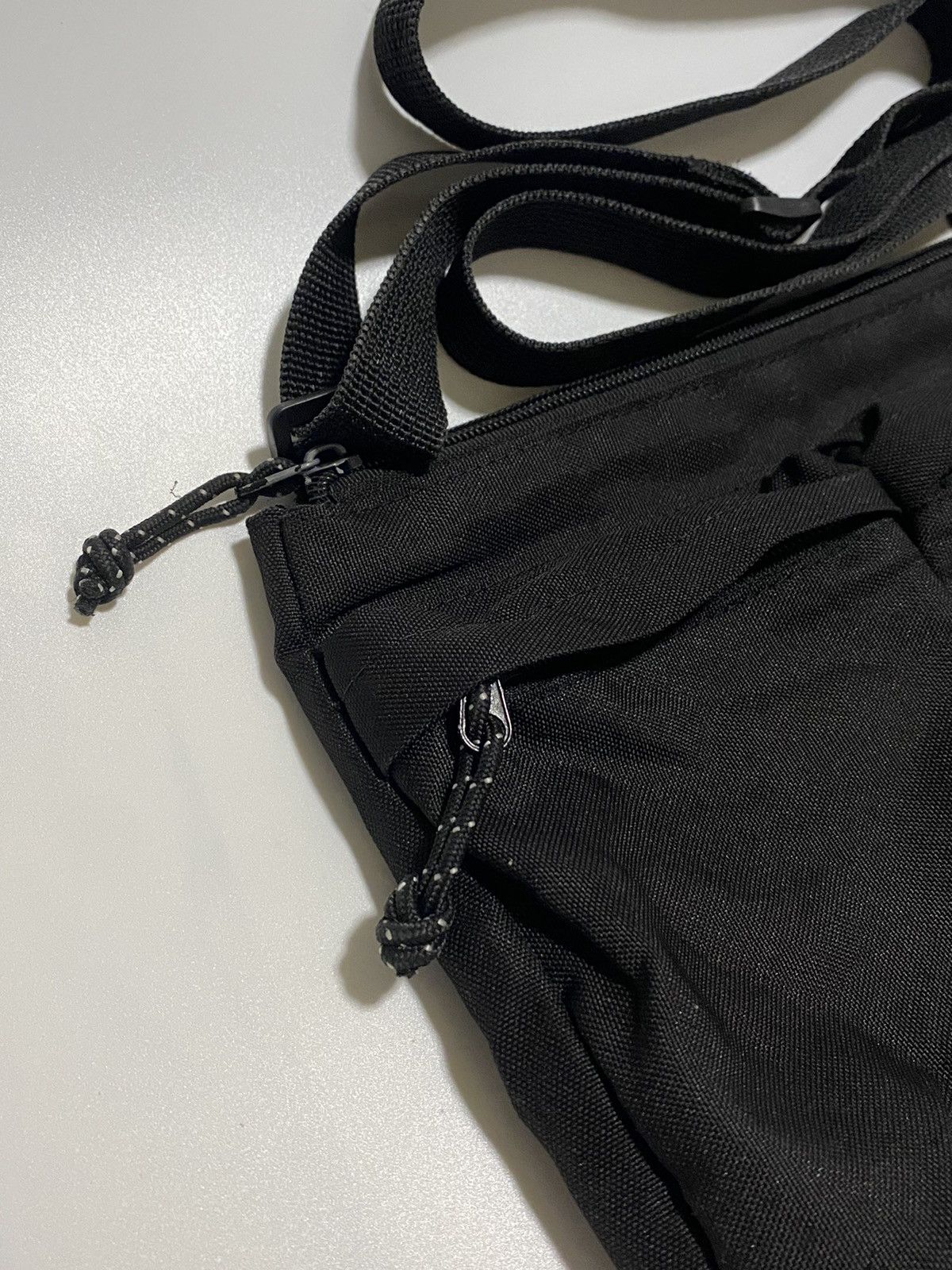 Issey Miyake Ne-Net by Issey Miyake - Flat Sling Bag Size ONE SIZE - 4 Thumbnail