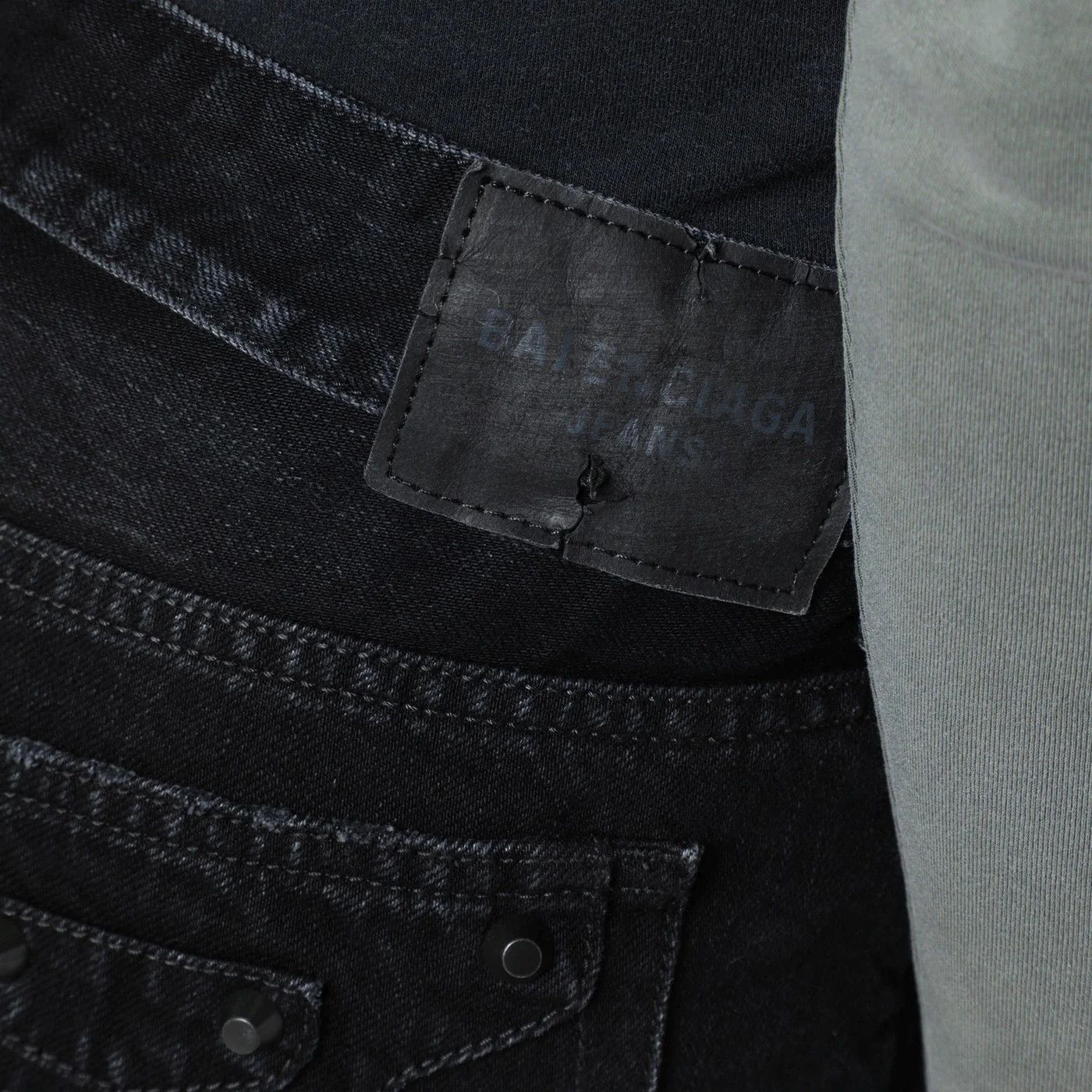 Balenciaga o1d2blof0426 Mini Denim Skirt in Black Size 27" / US 4 / IT 40 - 4 Thumbnail