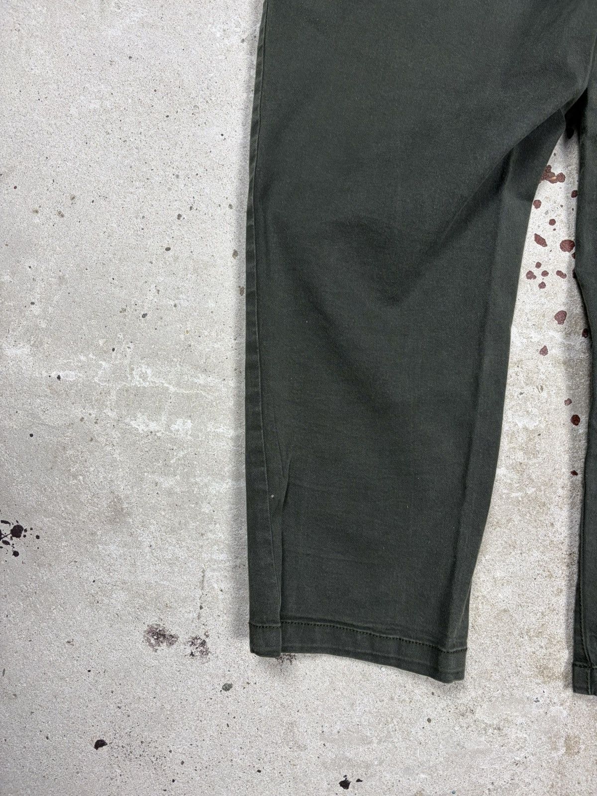 Prada SS 2004 Prada Cropped Ombre Bleached Trosuers Pants Capri Size 32" / US 10 / IT 46 - 15 Thumbnail