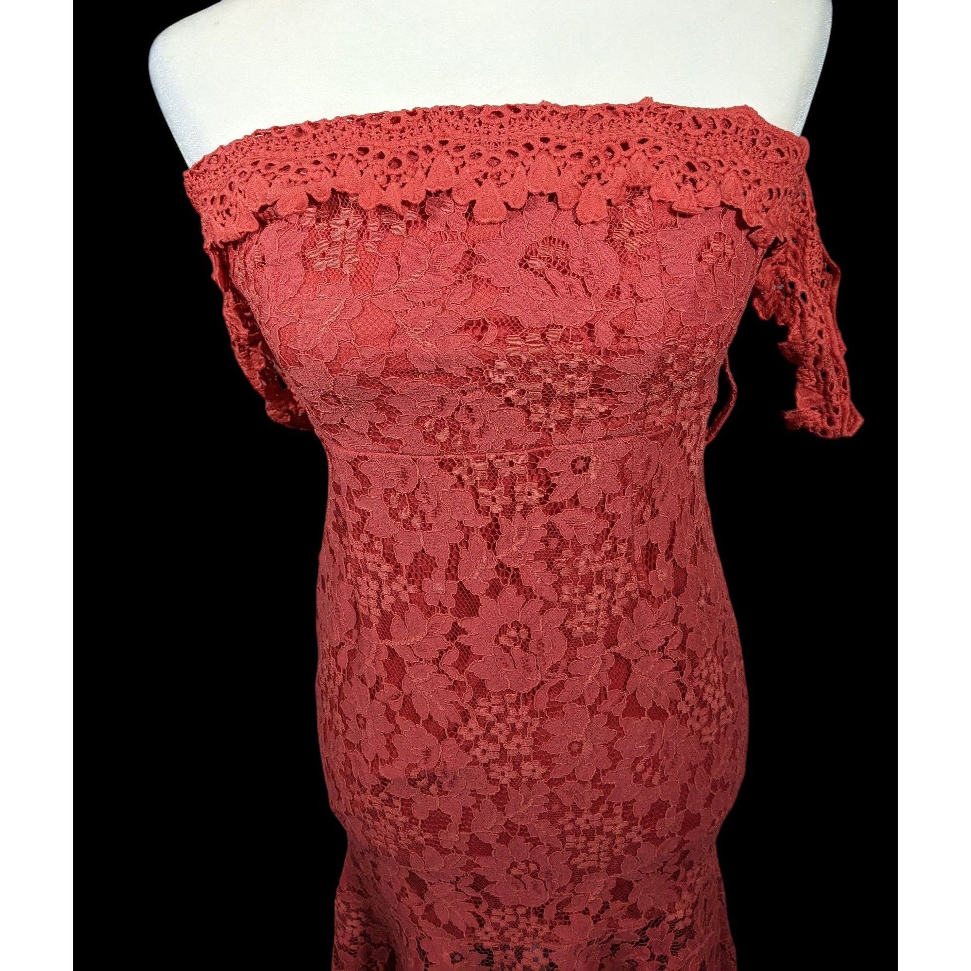Other Love Triangle Coral Lace Cold Shoulder Floral Dress Size 10 Size L / US 10 / IT 46 - 5 Thumbnail