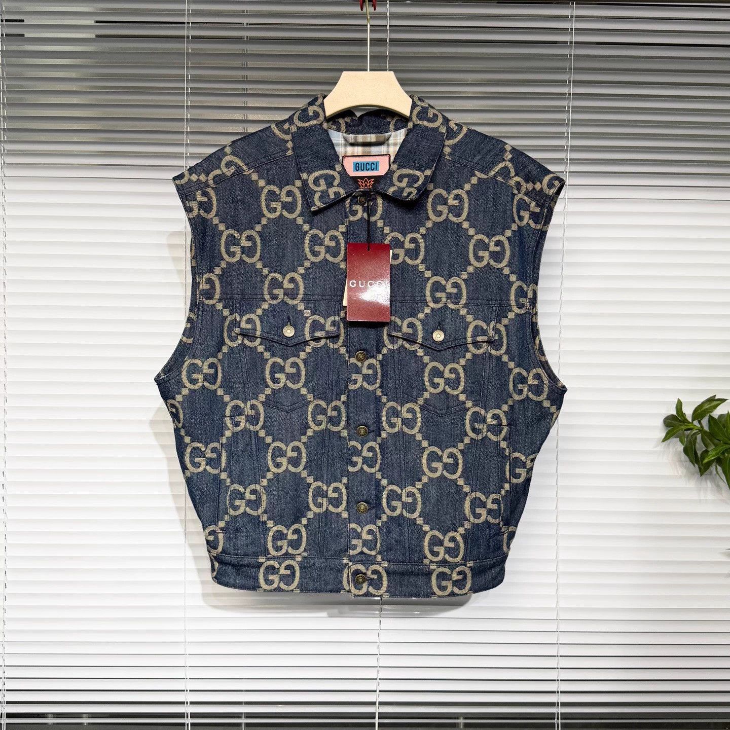Gucci GUCCI Vest, Size 44, Pineapple Size US S / EU 44-46 / 1 - 1 Thumbnail