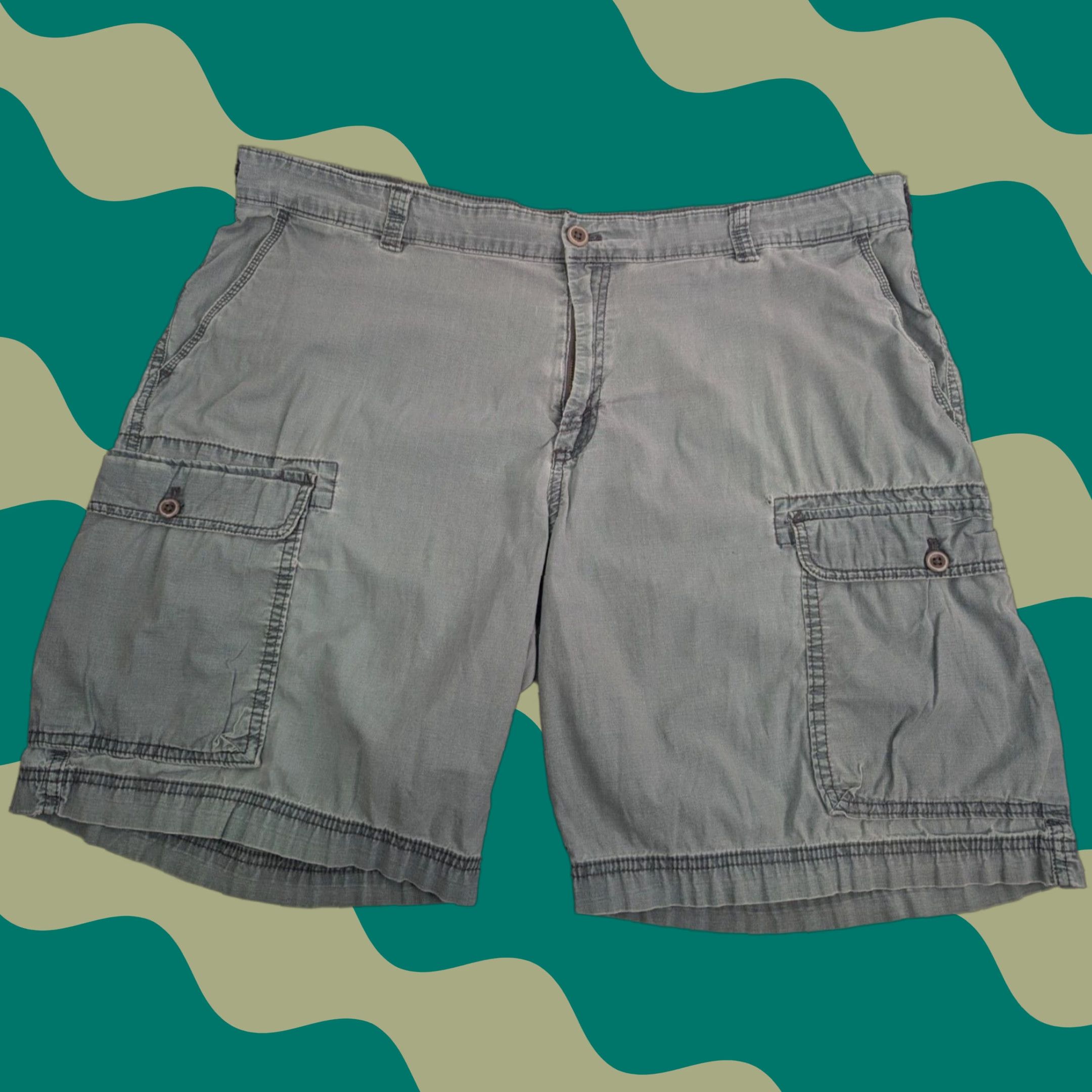 Izod VINTAGE IZOD Saltwater Cargo Shorts Men 42 Gray Green Stretch Outdoors Hiking Distressed Size US 42 / EU 58 - 1 Thumbnail