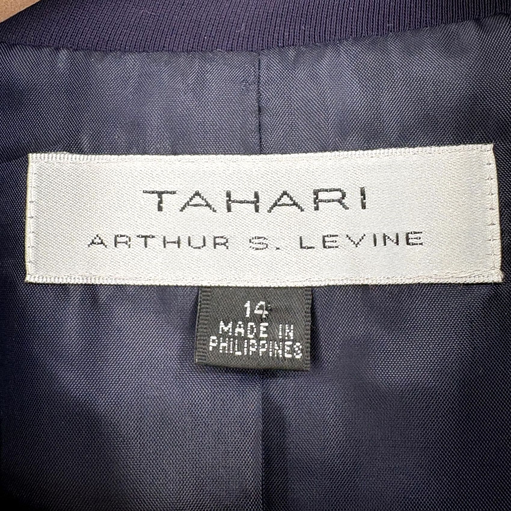 Vintage Tahari Arthur S. Levine Blazer Womens 14 Blue Jamie 4 Button Work Jacket Career Suit Jacket Notch Front Button Four-Button Sold as 1 Piece Size XL / US 12-14 / IT 48-50 - 4 Thumbnail