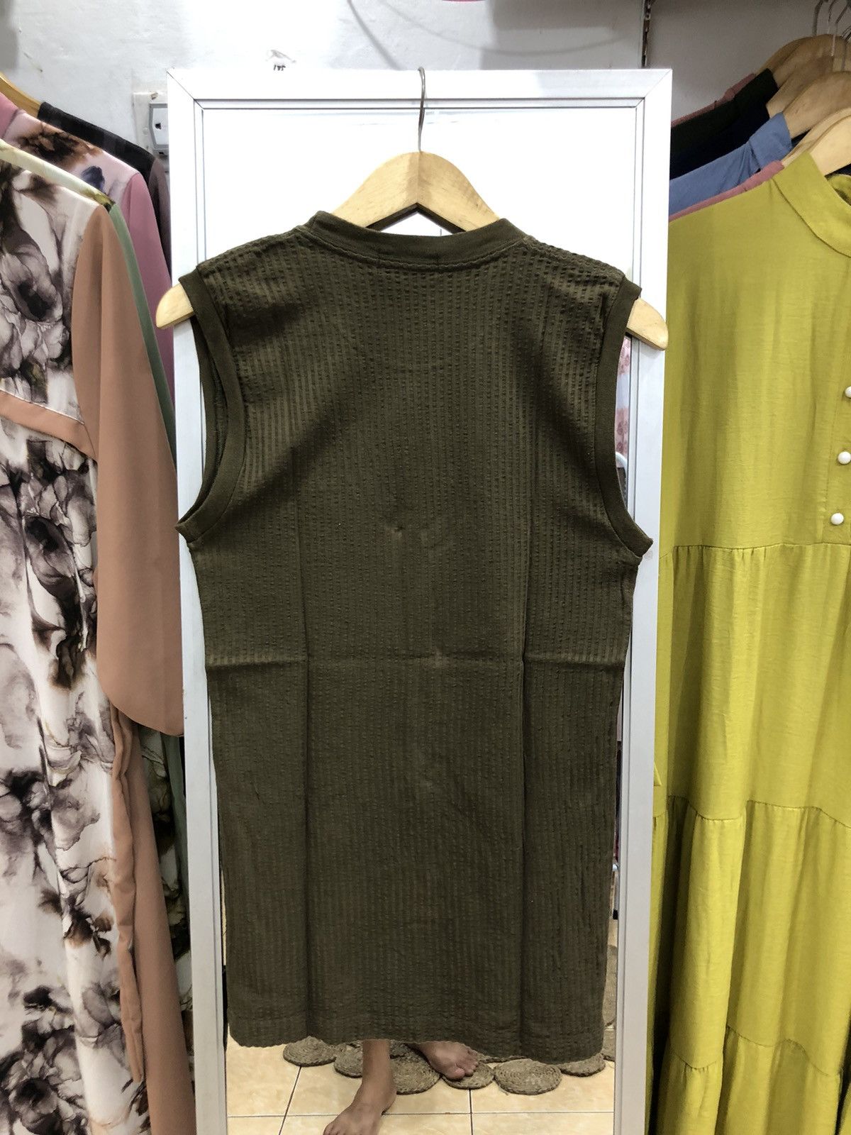 Valentino Gianni Valentino Sleeveless Size US M / EU 48-50 / 2 - 5 Thumbnail