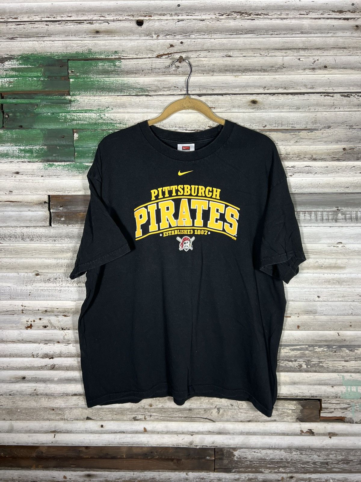 Nike × Vintage Vintage Pittsburgh Pirates Nike Shirt Size US XL / EU 56 / 4 - 1 Thumbnail