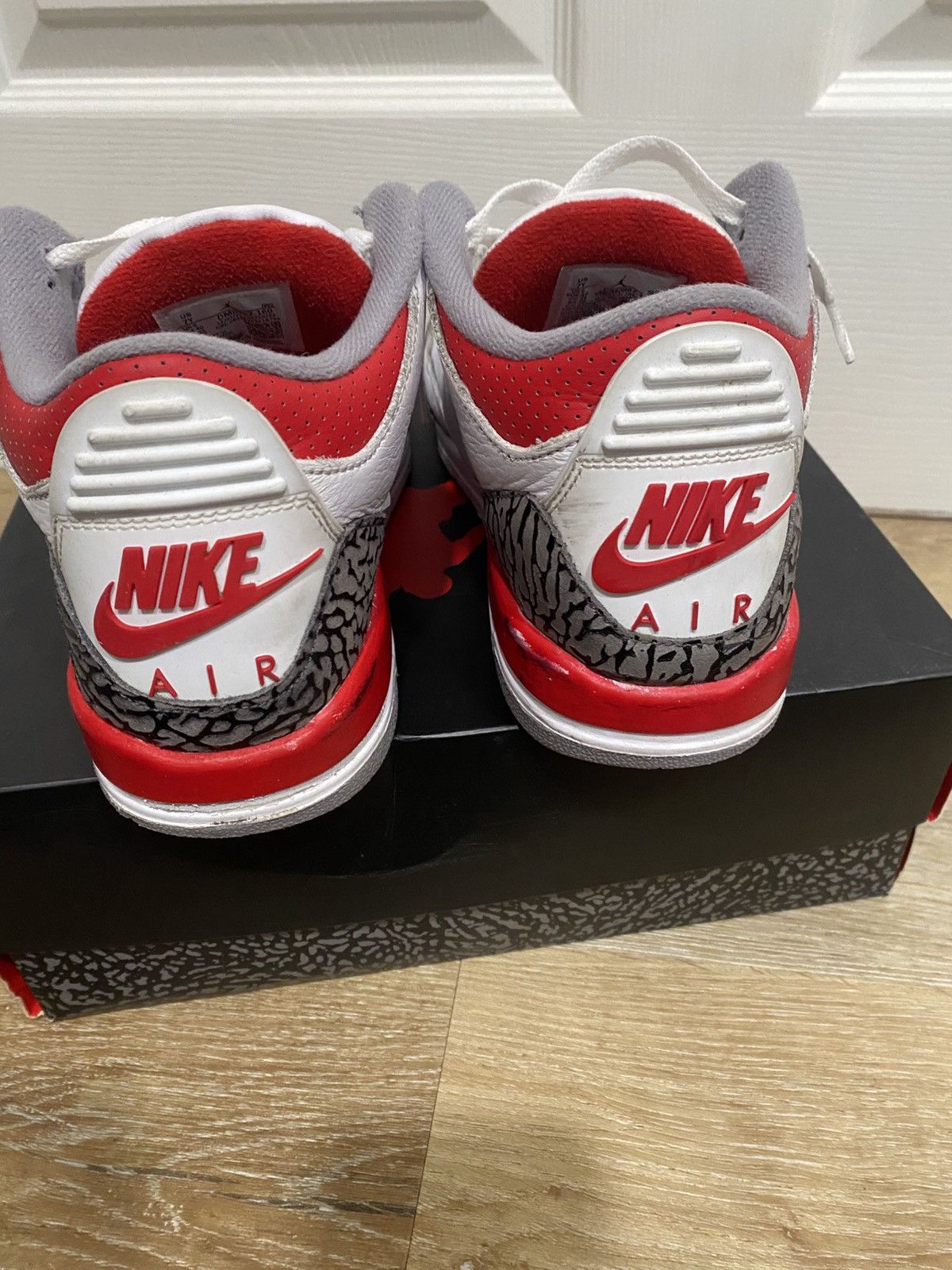 Jordan Brand × Nike Jordan 3 Fire red retro 2022 Size 7 Size US 7 / EU 40 - 2 Thumbnail