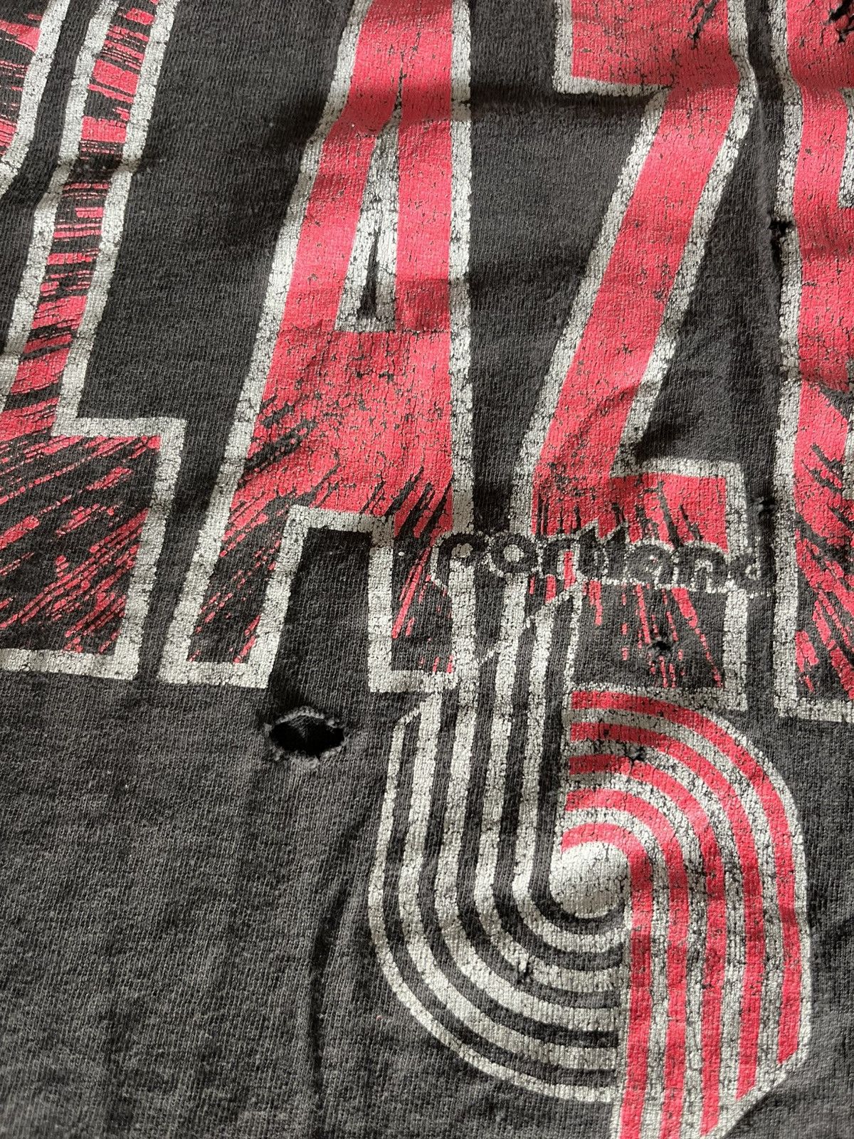 Vintage Vintage 90s TrailBlazers T-Shirt Distressed Single Stitch XL Size US XL / EU 56 / 4 - 7 Thumbnail