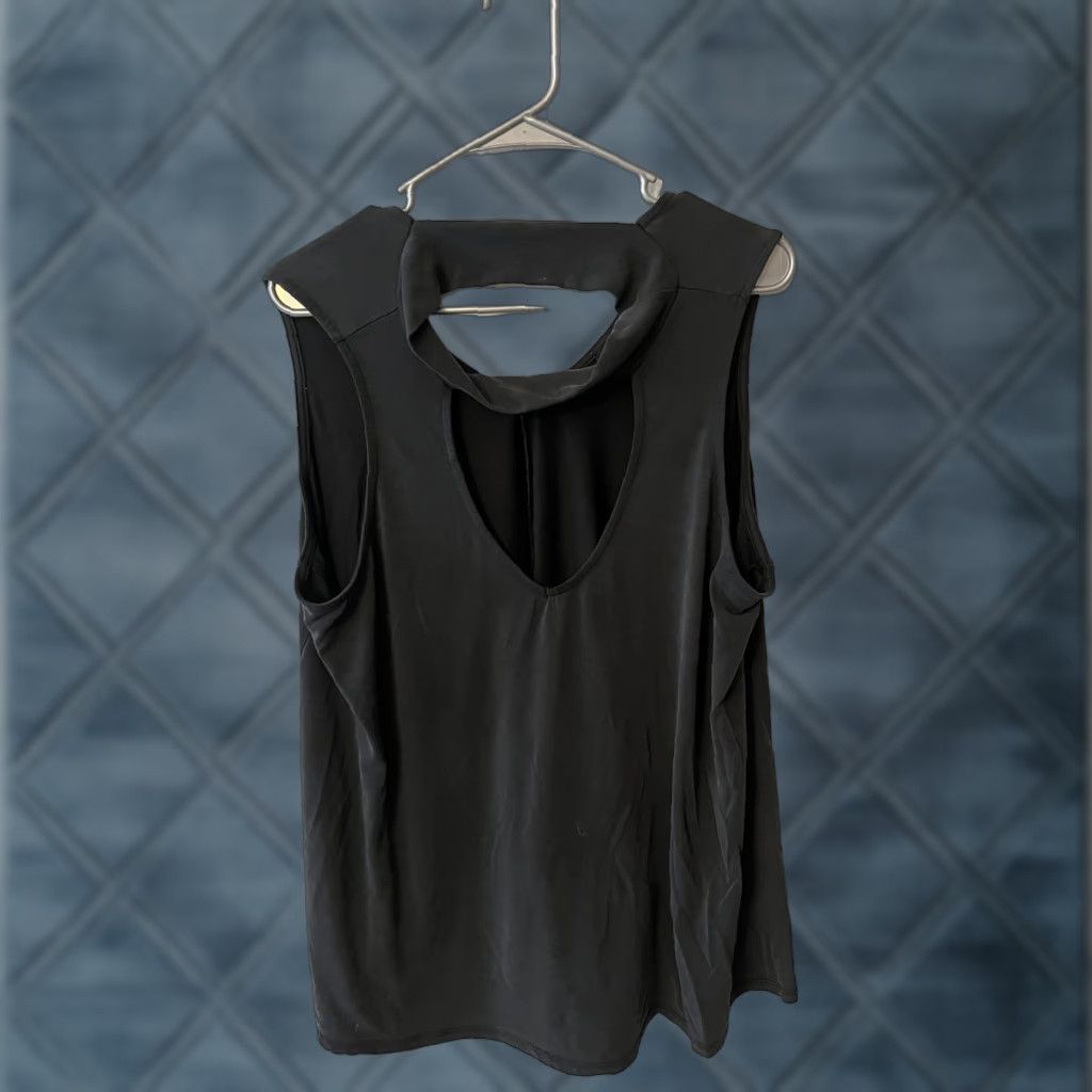 Torrid Torrid Tank Shirt Women 1X Black Round Neck Open Chest Loose Fitting Tank 1X Women Torrid Black Open Chest Tank Loose Fitting 1X Plus Size Women Size XL / US 12-14 / IT 48-50 - 1 Thumbnail