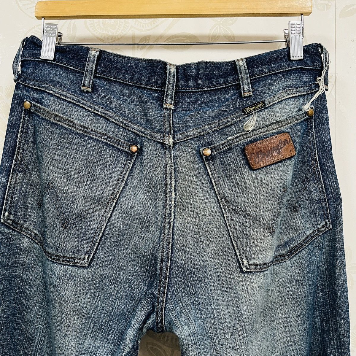 Japanese Brand Vintage Flared Wrangler Hidden Rivet Distressed Denim Jeans Size US 32 / EU 48 - 20 Thumbnail