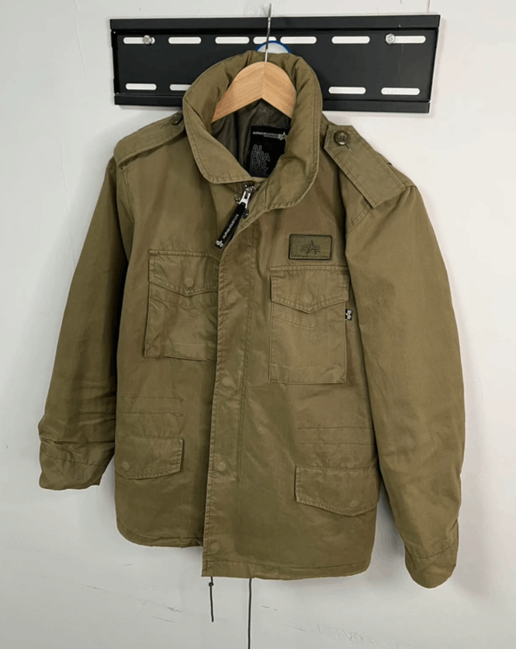 Alpha Industries Vintage Alpha Industries Military womens jacket Size M / US 6-8 / IT 42-44 - 1 Thumbnail