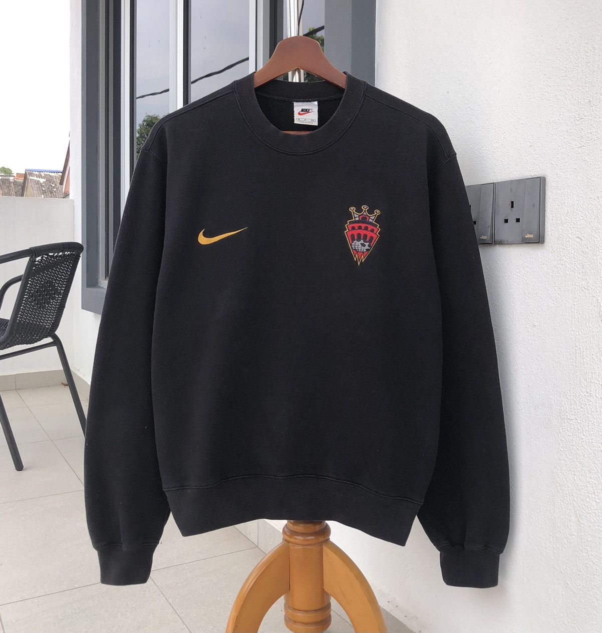 Nike Vintage 90s Nike Premier Cup 97-98 Football Sweatshirt Size US S / EU 44-46 / 1 - 16 Thumbnail