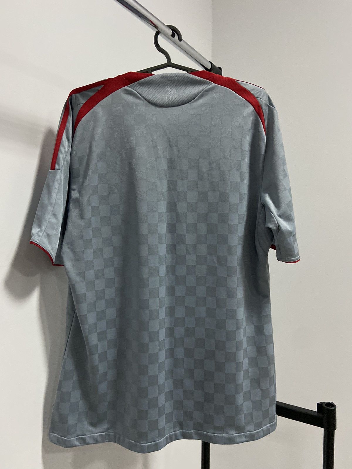 Adidas × Vintage Liverpool adidas soccer jersey vintage big logo carlsberg Size US L / EU 52-54 / 3 - 5 Thumbnail