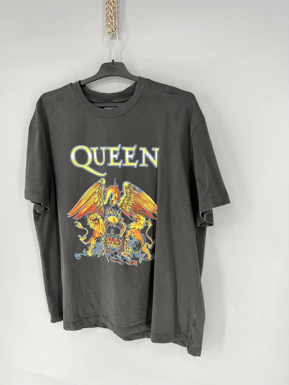 Band Tees Mens Vintage QUEEN T Shirt Rock Band Tee Size US XL / EU 56 / 4 - 2 Thumbnail