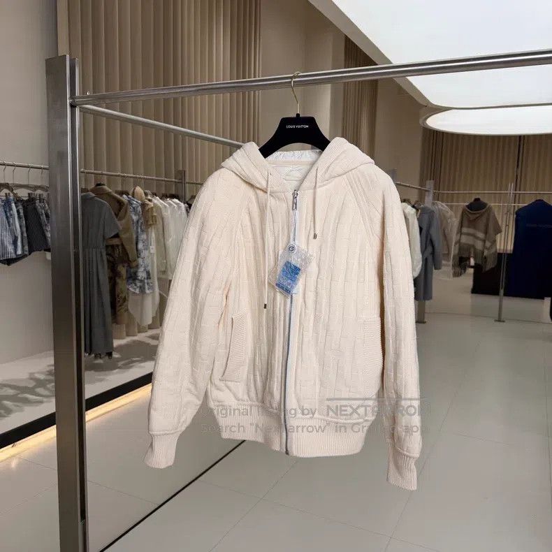 Hermes Hermes Off-White Full Print Dual-Sided Wearable Wool Down Size XS / US 0-2 / IT 36-38 - 2 Thumbnail