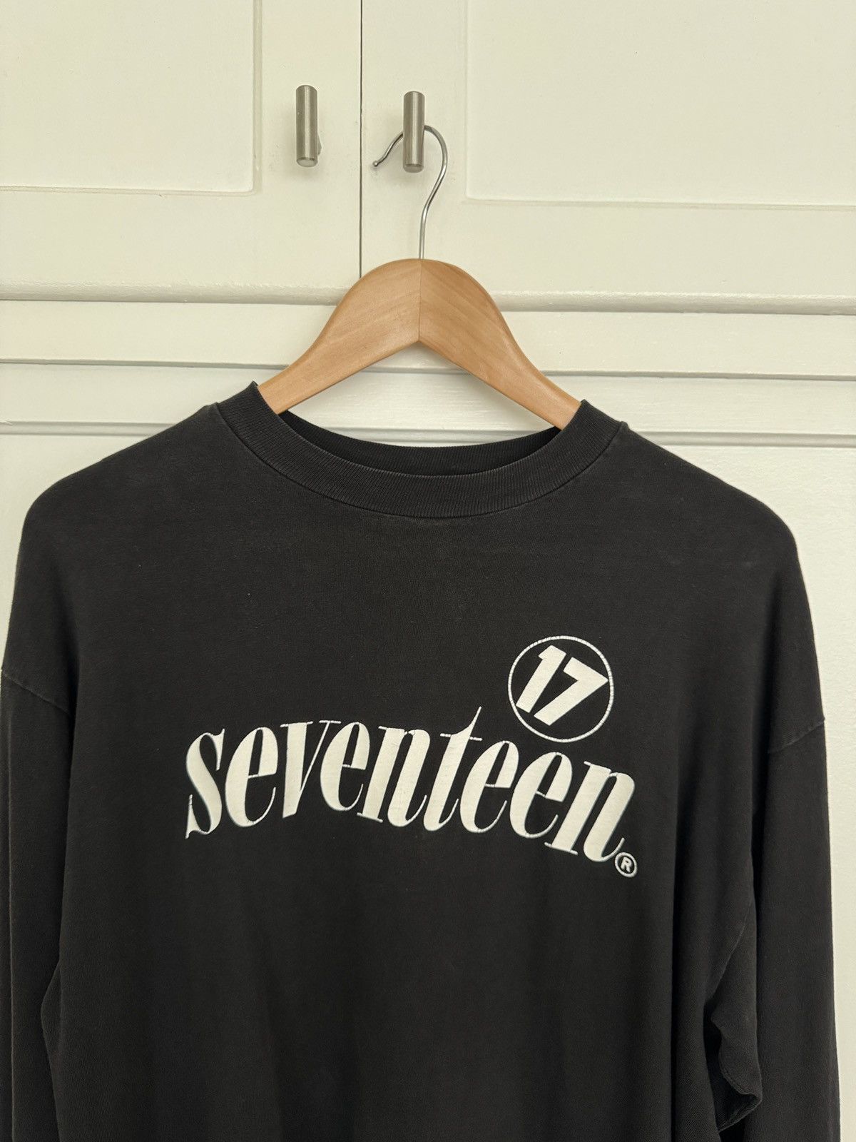 Vintage Vintage Seventeen 17 Magazine long sleeve hanes beefy tag t Size US L / EU 52-54 / 3 - 2 Thumbnail