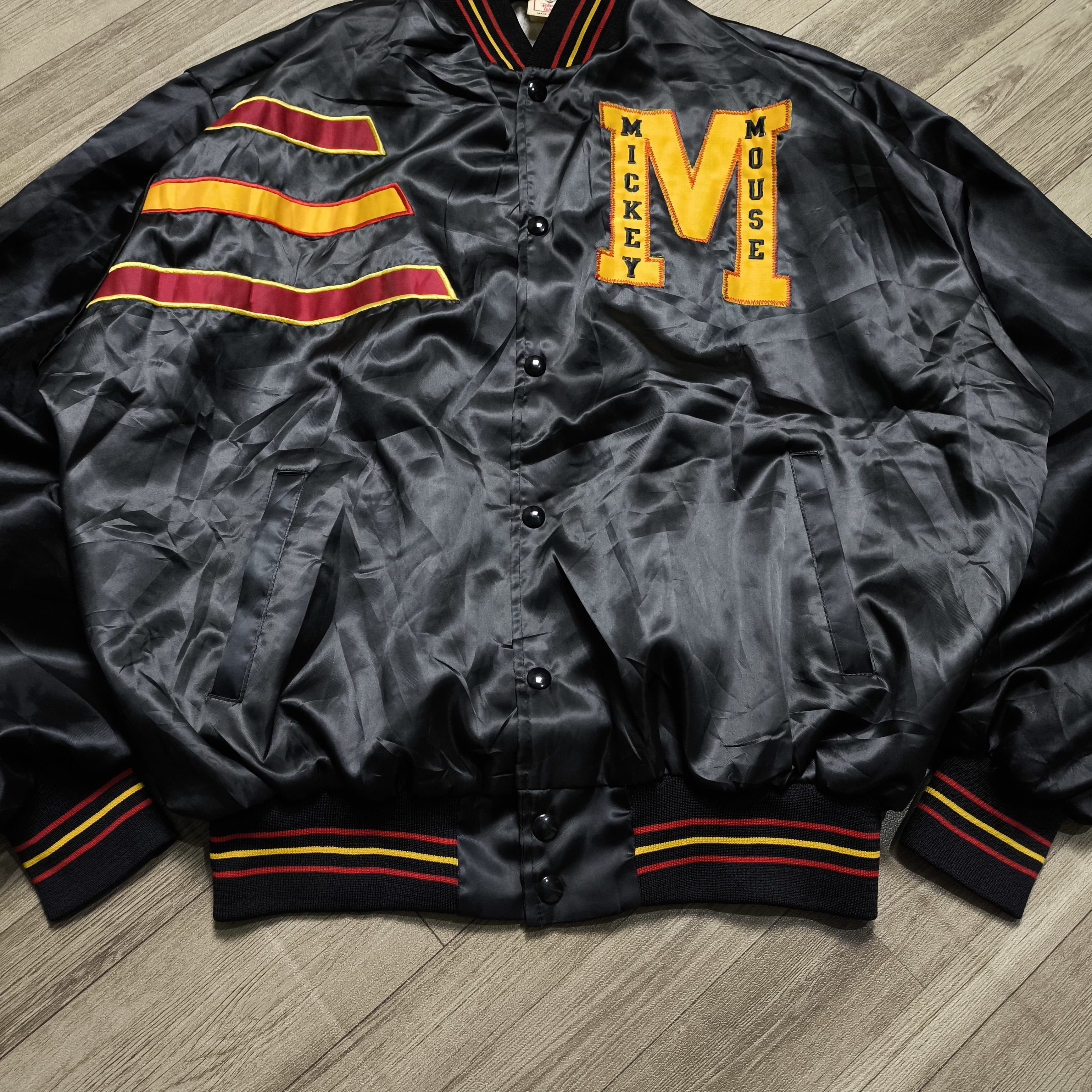 Disney × Jeff Hamilton × Vintage Vintage 90's Disney Mickey Mouse Varsity Bomber Jacket Size US XL / EU 56 / 4 - 4 Thumbnail