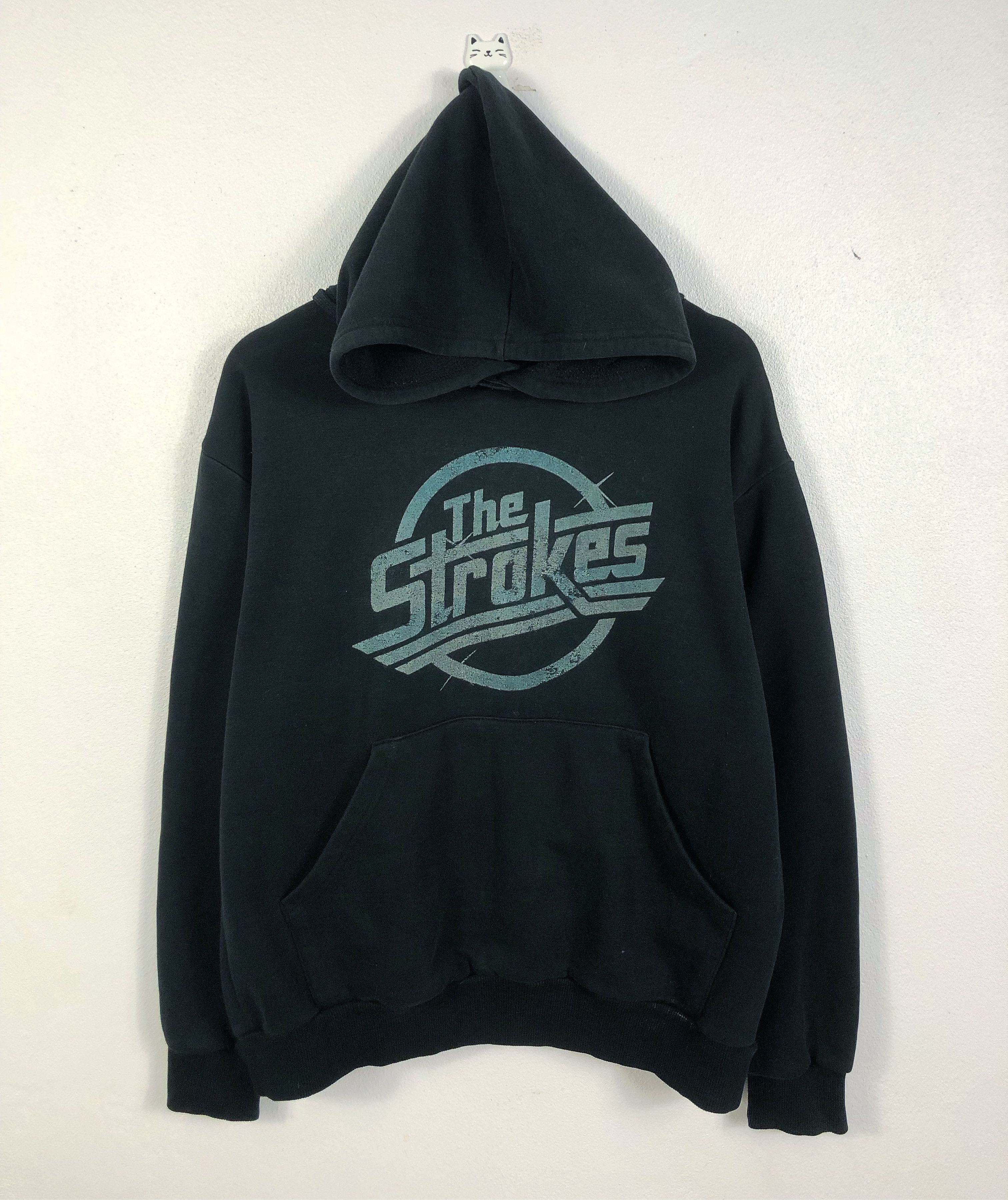 Band Tees Rare Vintage Y2K The Strokes Band Magna Logo Hoodie Size US L / EU 52-54 / 3 - 1 Thumbnail