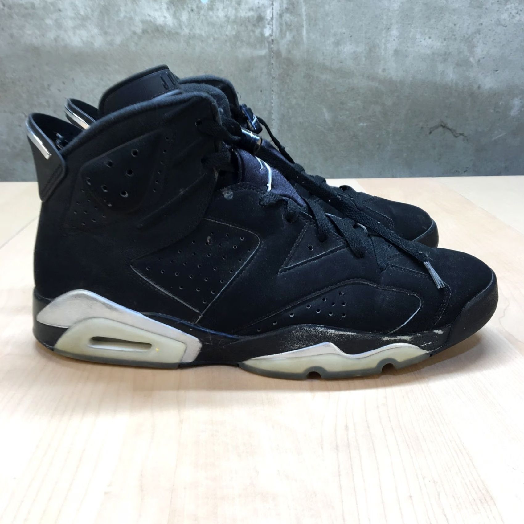 Jordan Brand Nike Jordan 6 Retro Mid Chrome Mens 12 Black Basketball Air DX2836-001 Size US 13 / EU 46 - 3 Thumbnail