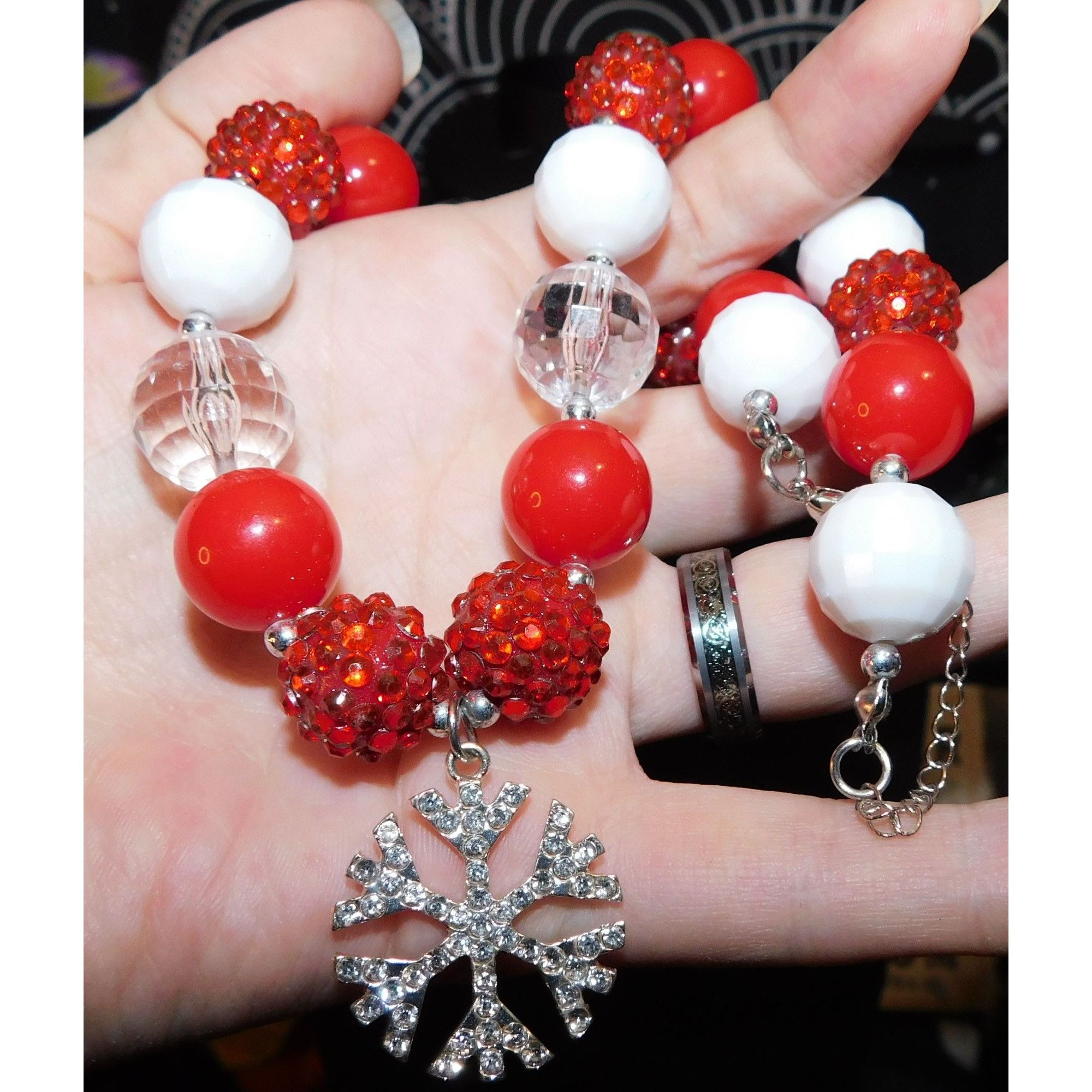 Handmade Red And White Christmas Bubblegum Beaded Snowflake Necklace Size ONE SIZE - 4 Thumbnail
