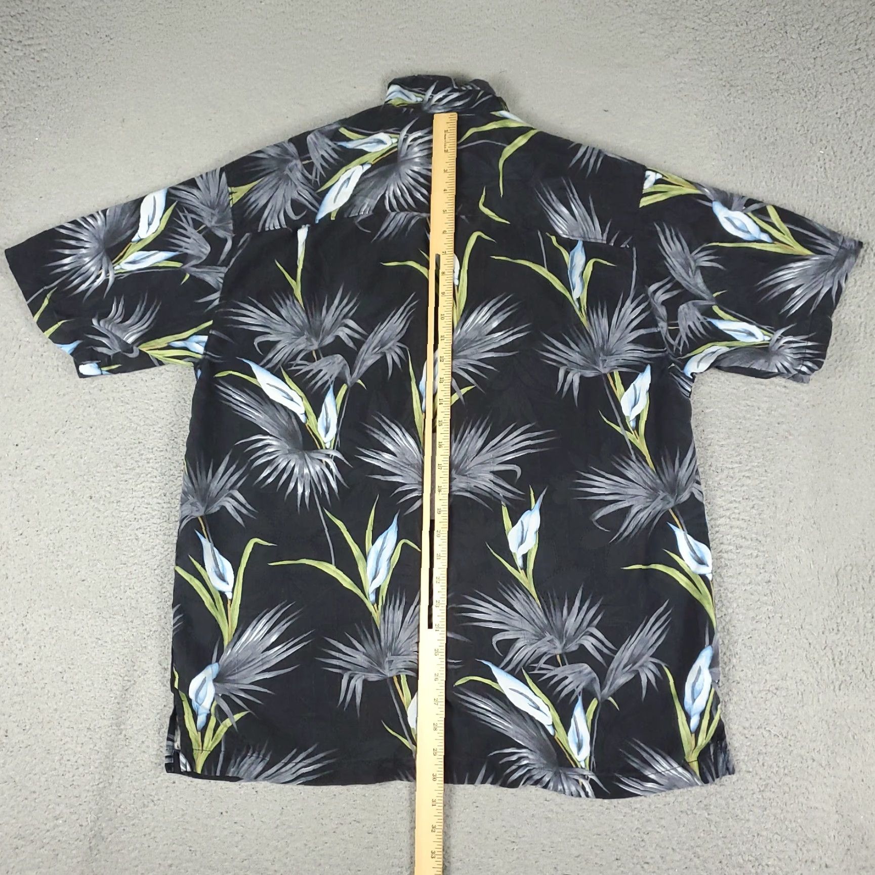 Tommy Bahama Tommy Bahama Hawaiian Button-Up Shirt Mens Large Gray Blue Floral Silk Short Sleeve Classic Tropical Size US L / EU 52-54 / 3 - 5 Thumbnail