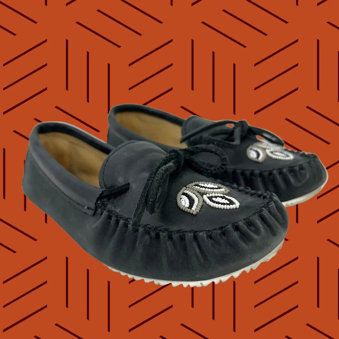 Vintage Manitobah Mukluks Black Leather Moccasin Slip-On Women’s 7 Beaded Leaf Bow Slip-On Casual Vintage: No, 90s, etc. Size US 8 / IT 38 - 1 Thumbnail
