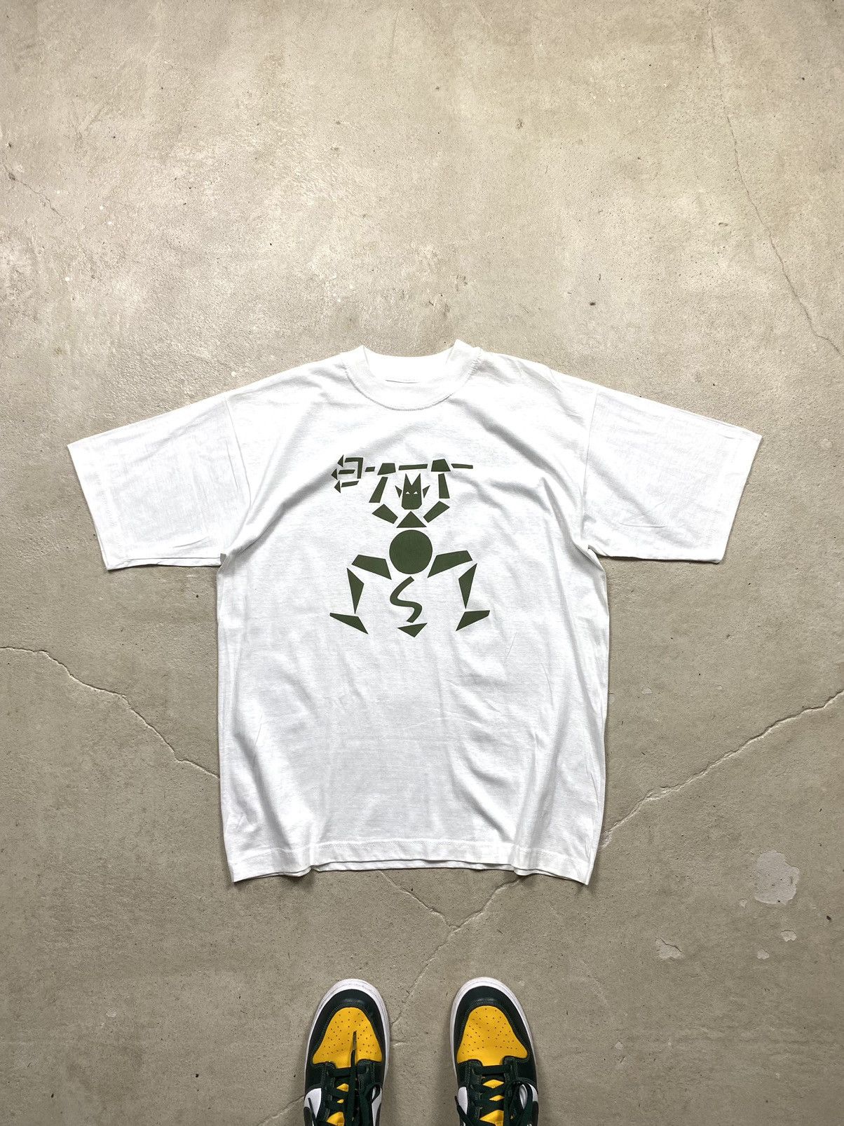 Vintage Vintage 1990’s Abstract Devil Art T Shirt Surf Style Size US XL / EU 56 / 4 - 1 Thumbnail
