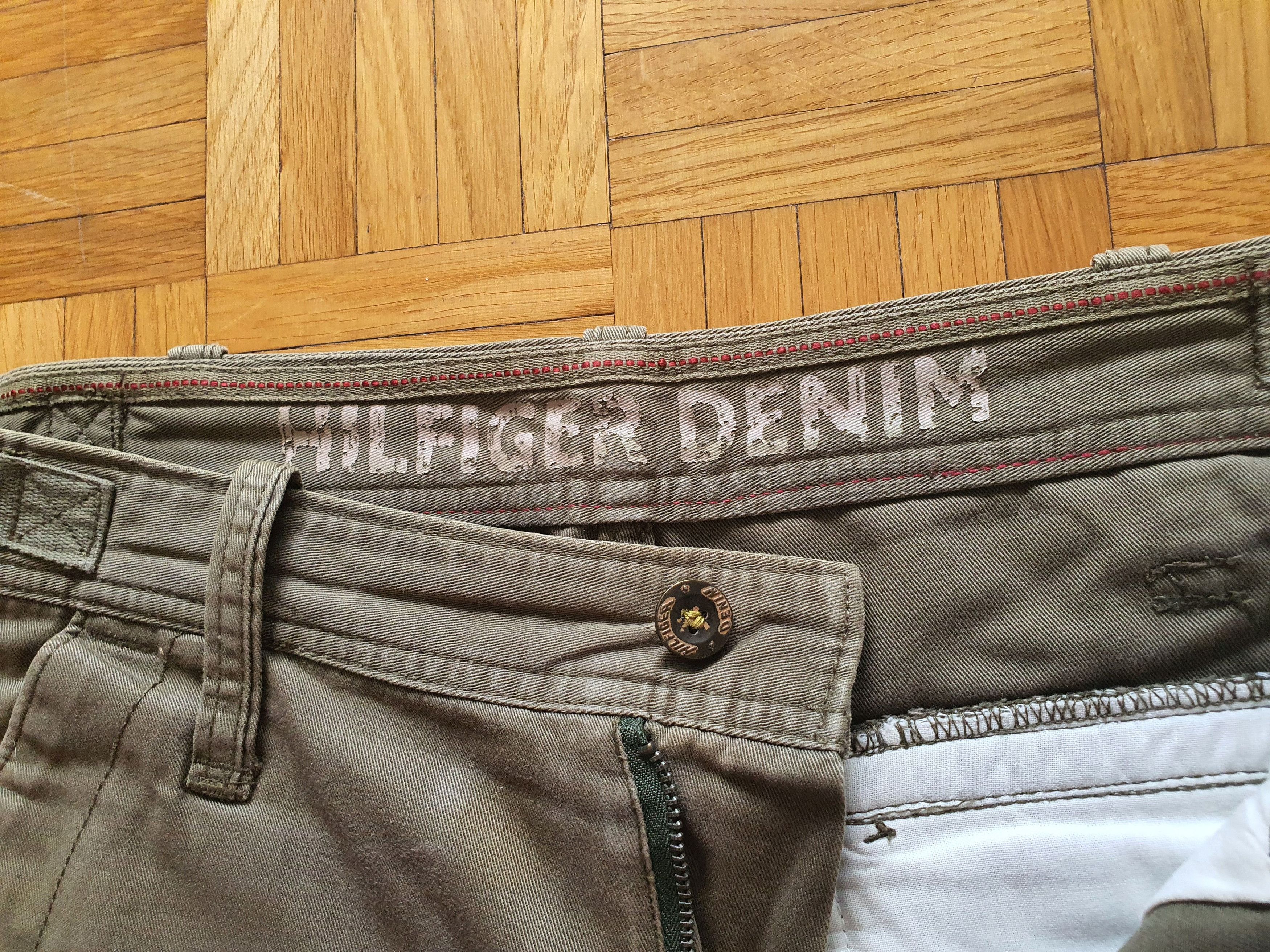 Tommy Hilfiger Hilfiger Denim - Vintage (00s) Olive Green Cargo Shorts Size US 31 - 5 Thumbnail