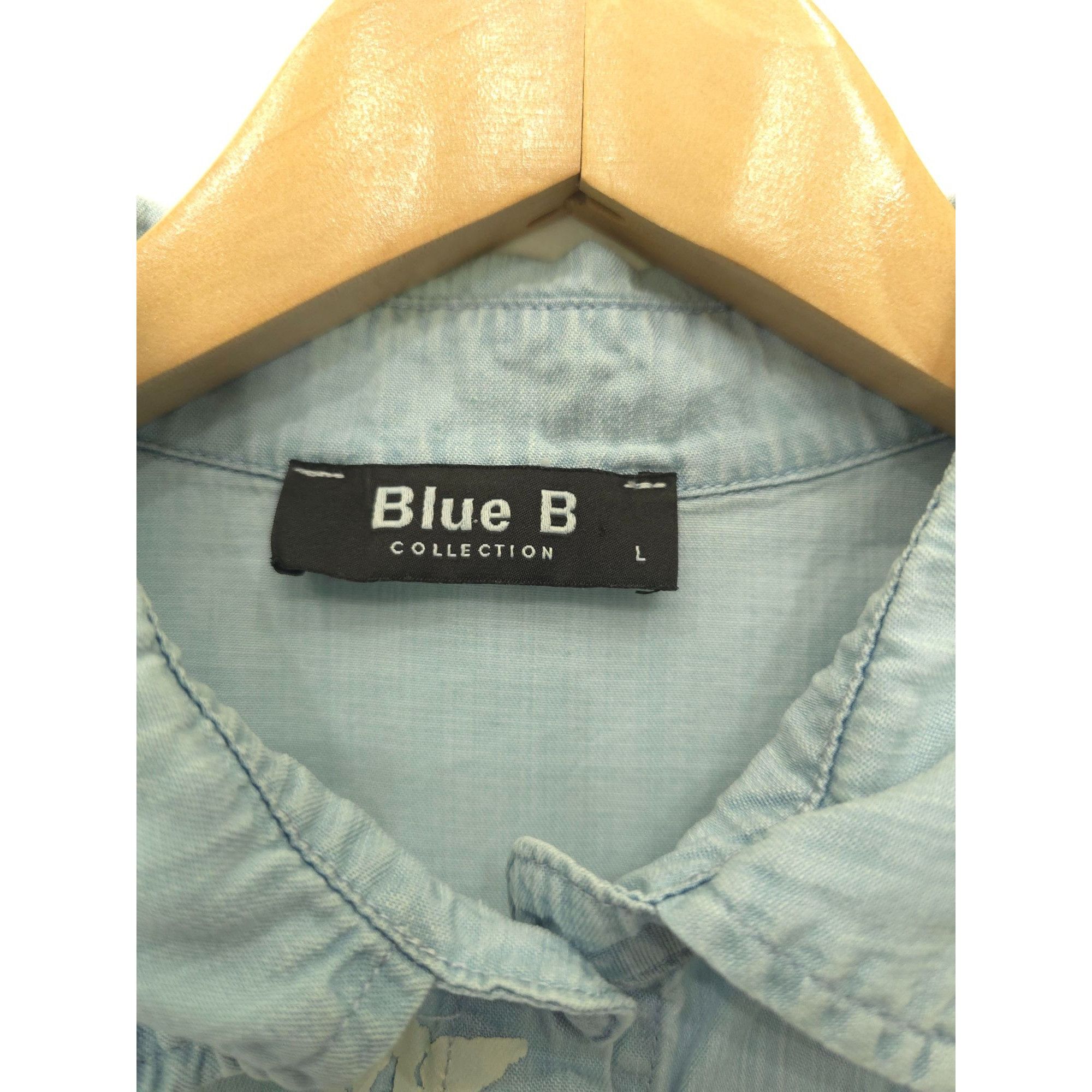 Other Blue B Collection Distressed Denim Star Print Button-Up Shir Size L / US 10 / IT 46 - 2 Thumbnail