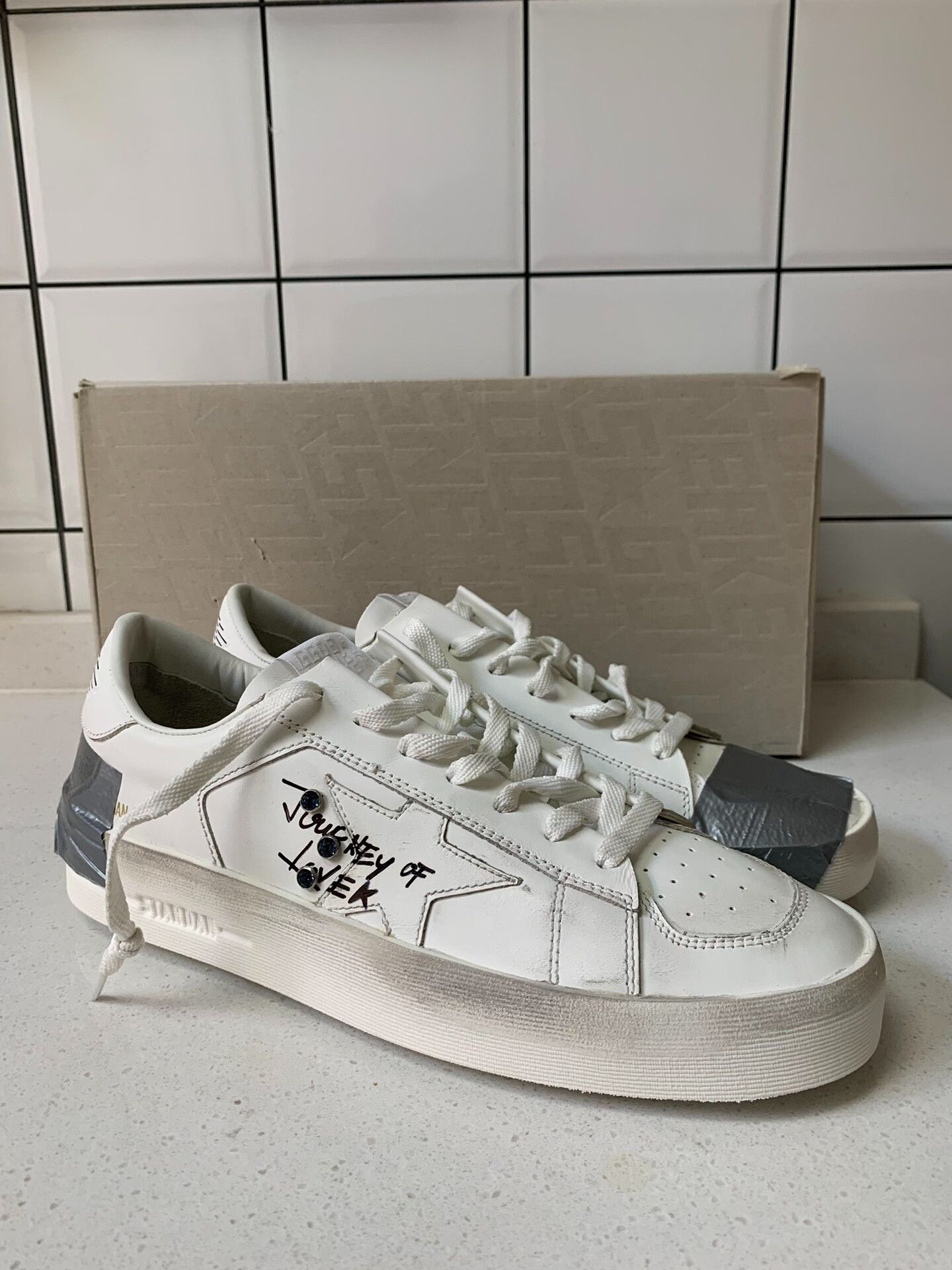 Golden Goose Golden Goose GGDB Low-Top Distressed Tape Sneakers Size US 8 / EU 41 - 1 Thumbnail