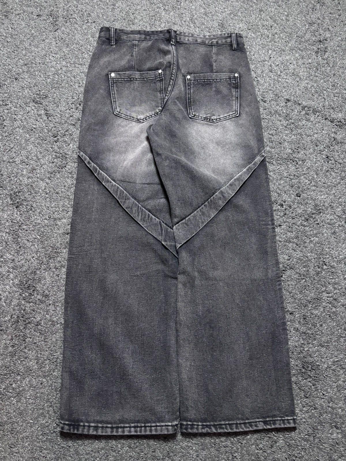 Jean × Vintage Vintage abstract art brutalist rare gray baggy jeans denim Size US 33 - 13 Thumbnail