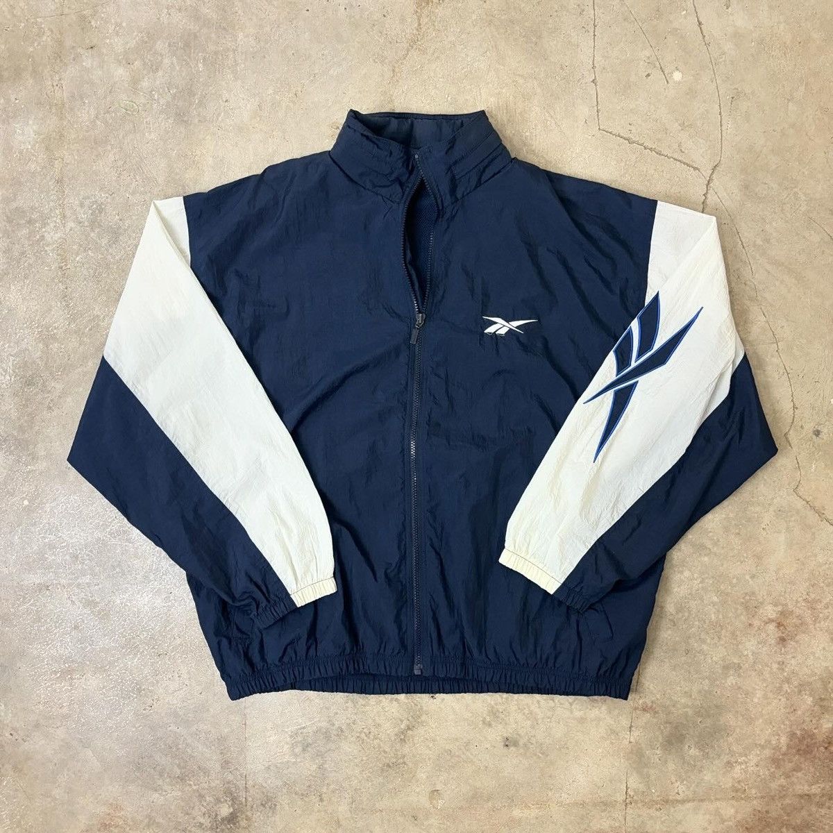 Reebok Vintage Reebok Windbreaker Size US L / EU 52-54 / 3 - 2 Thumbnail