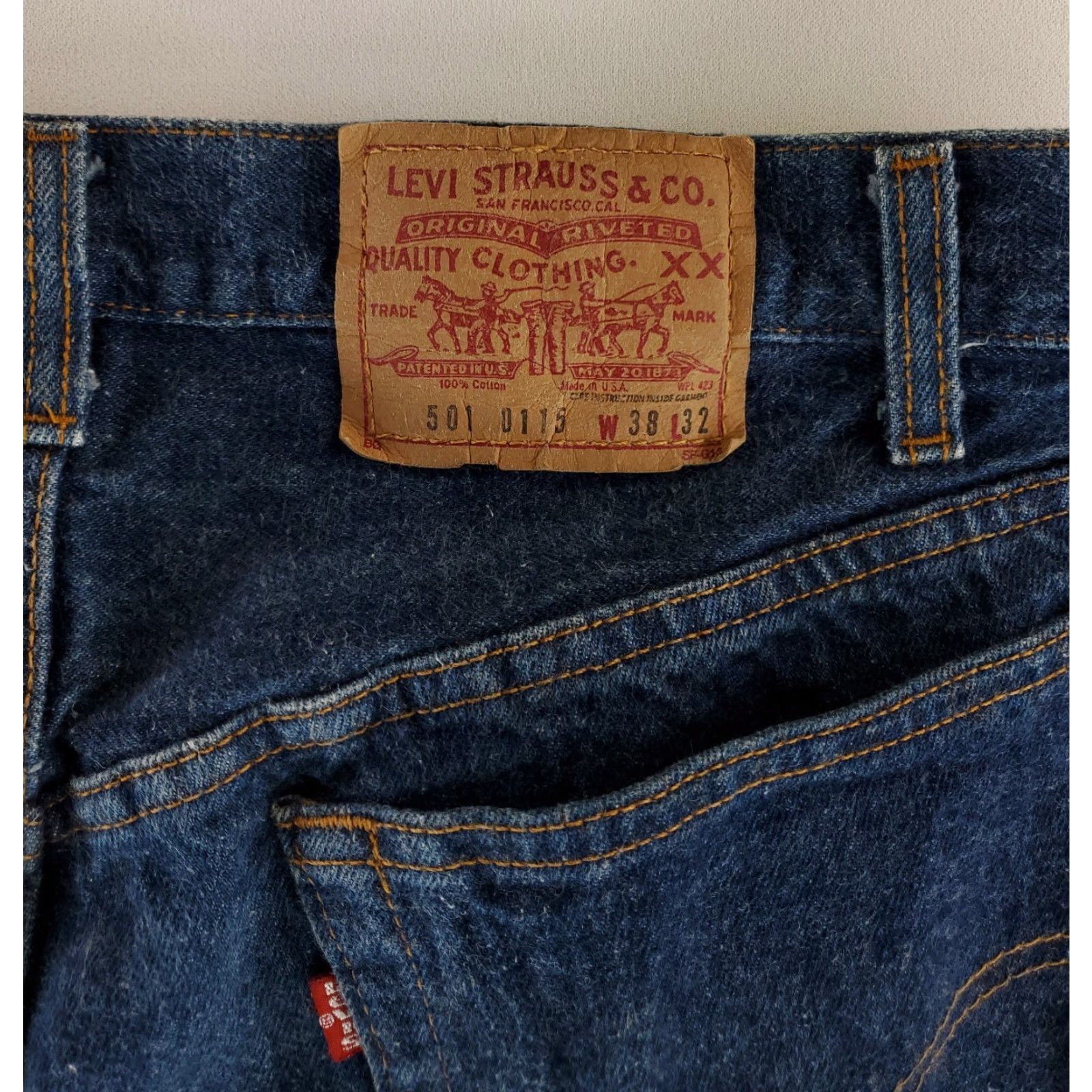 Levi's VINTAGE Levi's 501 Jeans Straight 37 Mens Blue 80s Cutoff Inseam 30 Actual 37x30 Size US 37 - 6 Thumbnail