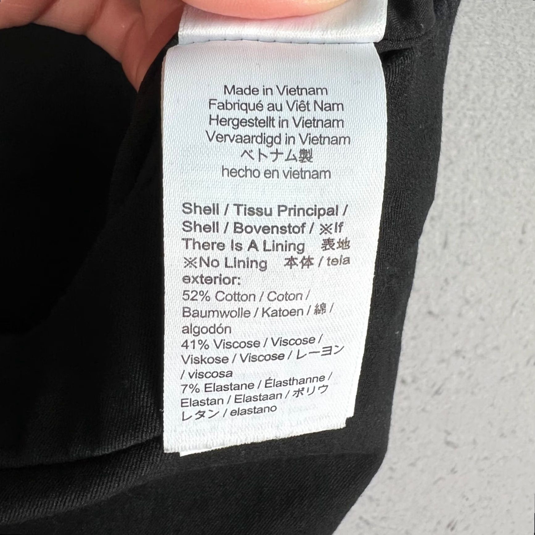 J.Crew J.Crew Black Pencil Skirt 4T Cotton & Viscose Blend Womens Knee Length Skirt Womens 4T Black Pencil Skirt 4T Knee Length Viscose Blend Cotton Size 27" / US 4 / IT 40 - 4 Thumbnail