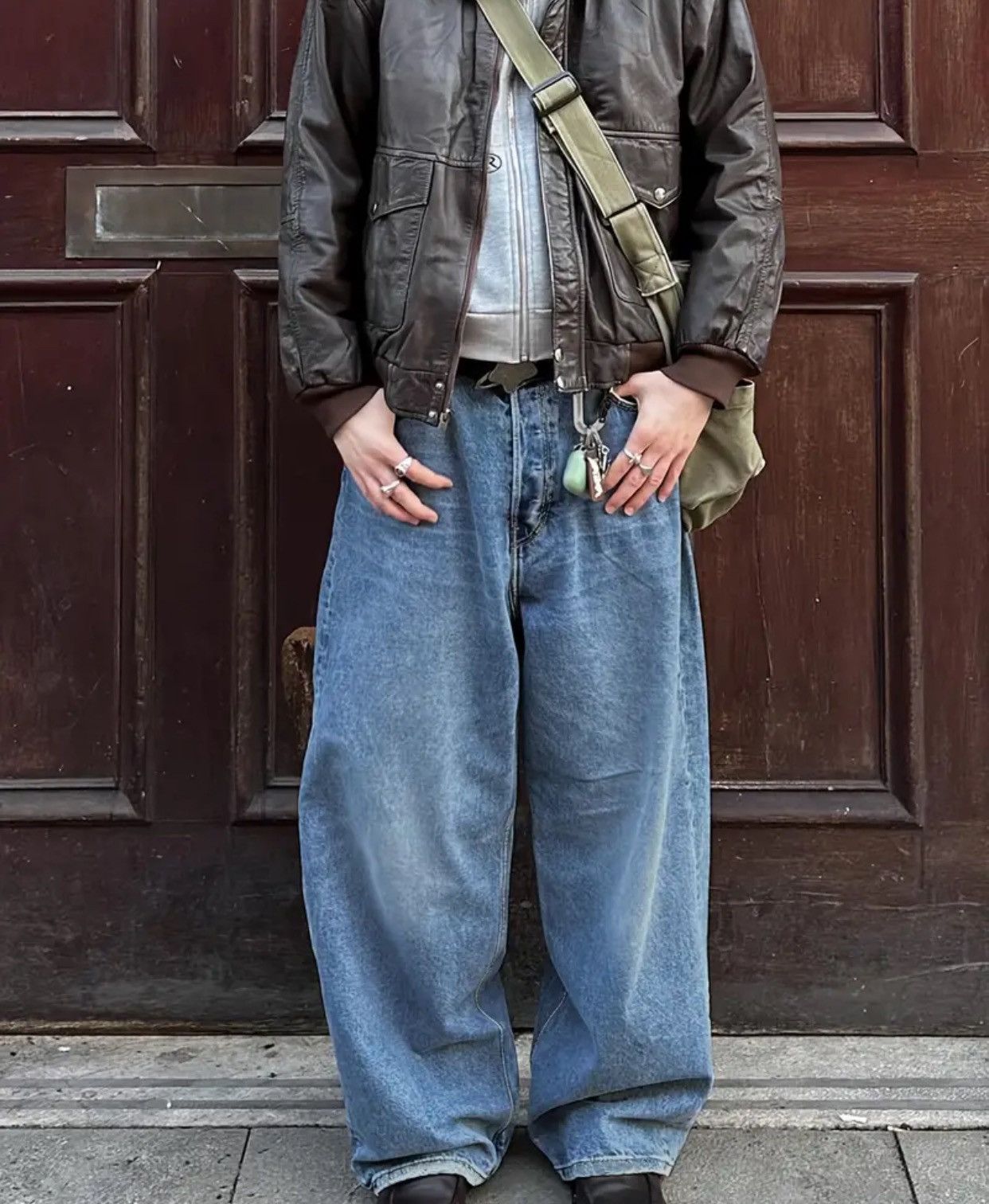Loose Baggy JNCO jeans style