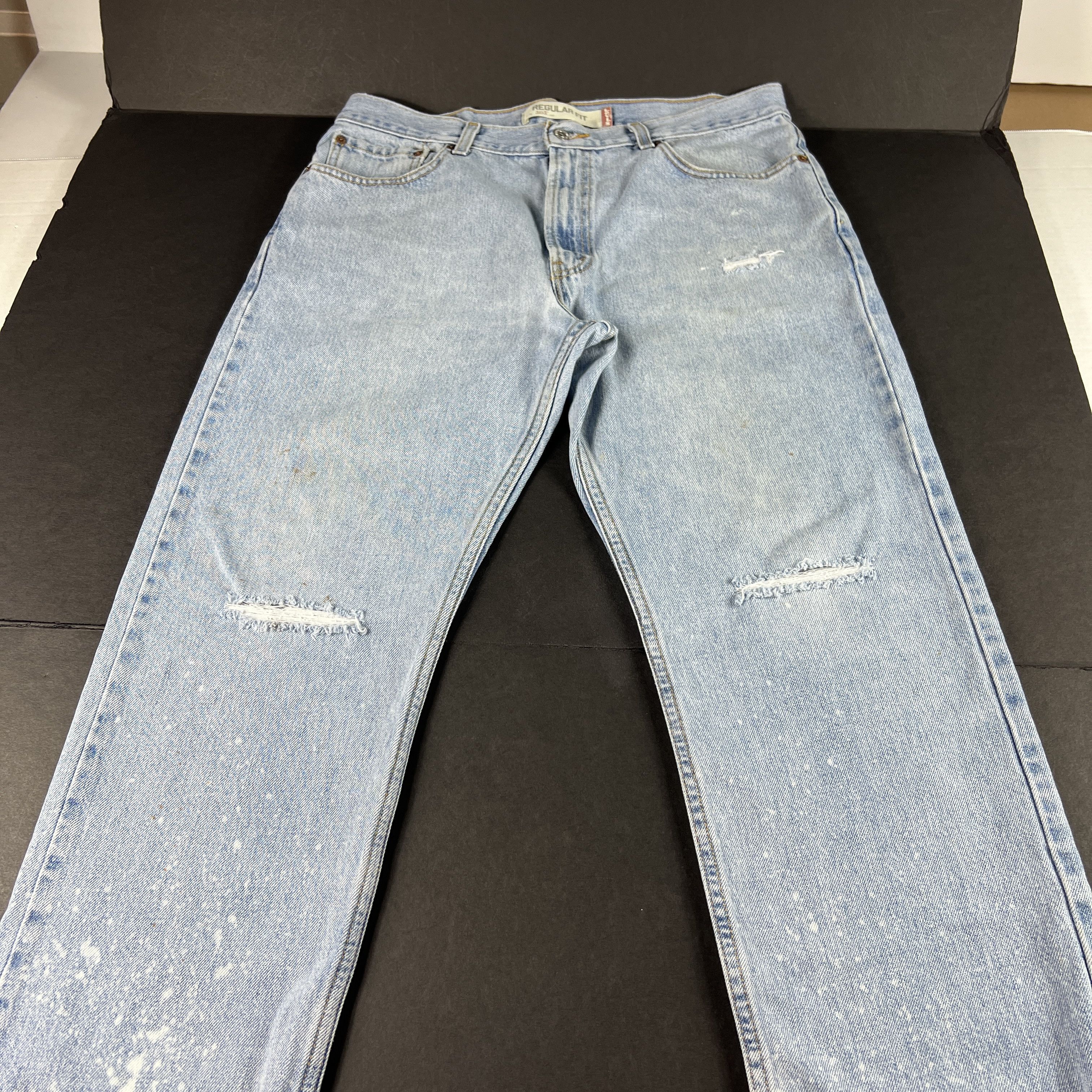 Levi's × Vintage Y2K Levi's Jeans 505 Straight Blue Faded Thrashed Denim Size US 36 / EU 52 - 1 Thumbnail