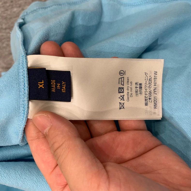Louis Vuitton Louis Vuitton Blue simple inverted label short sleeve Size US XL / EU 56 / 4 - 7 Thumbnail