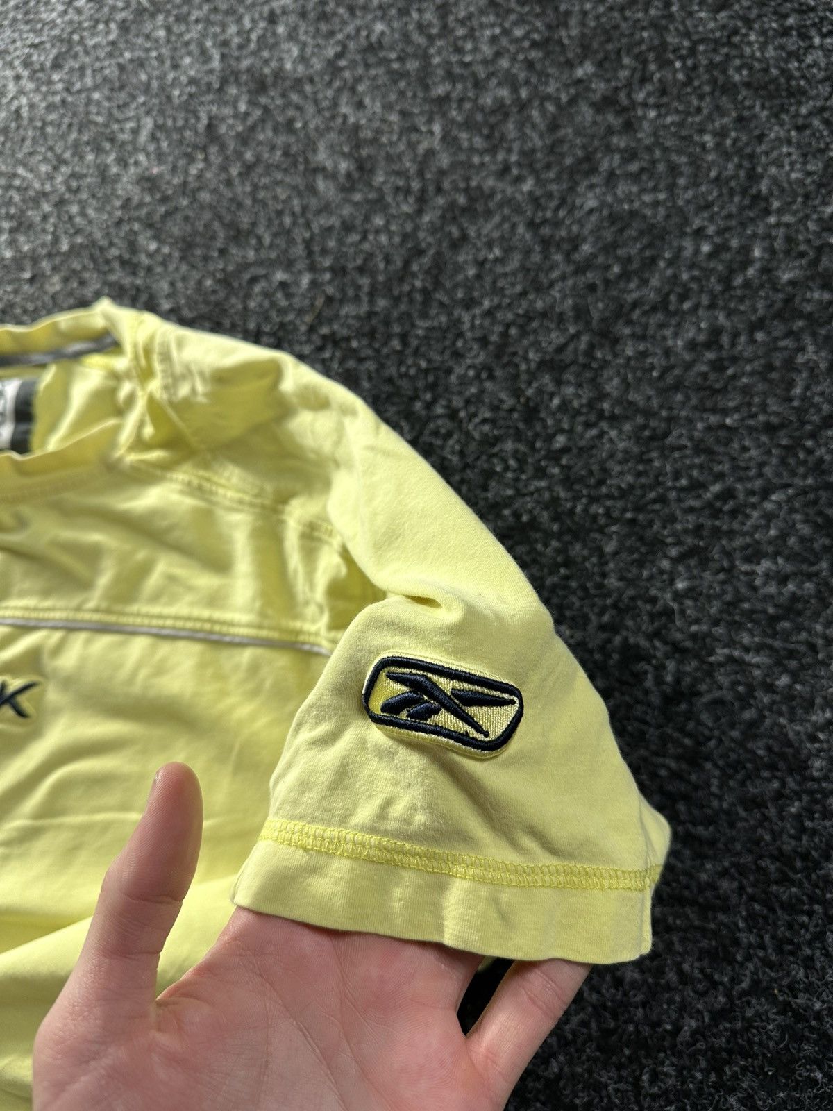 Vintage 🚨Vintage REEBOK Athletic y2k TEE Central logo Vintage Size US M / EU 48-50 / 2 - 6 Thumbnail