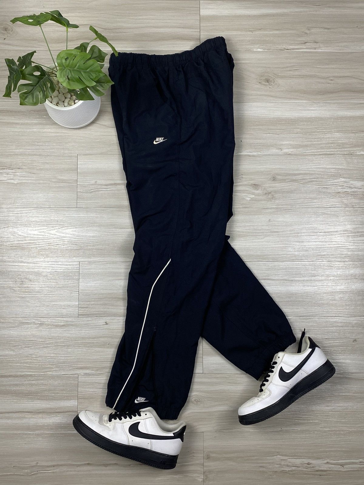 Nike Nike Y2K Double swoosh Vintage Nylon Track Pants Drill Track Size US 32 / EU 48 - 3 Thumbnail