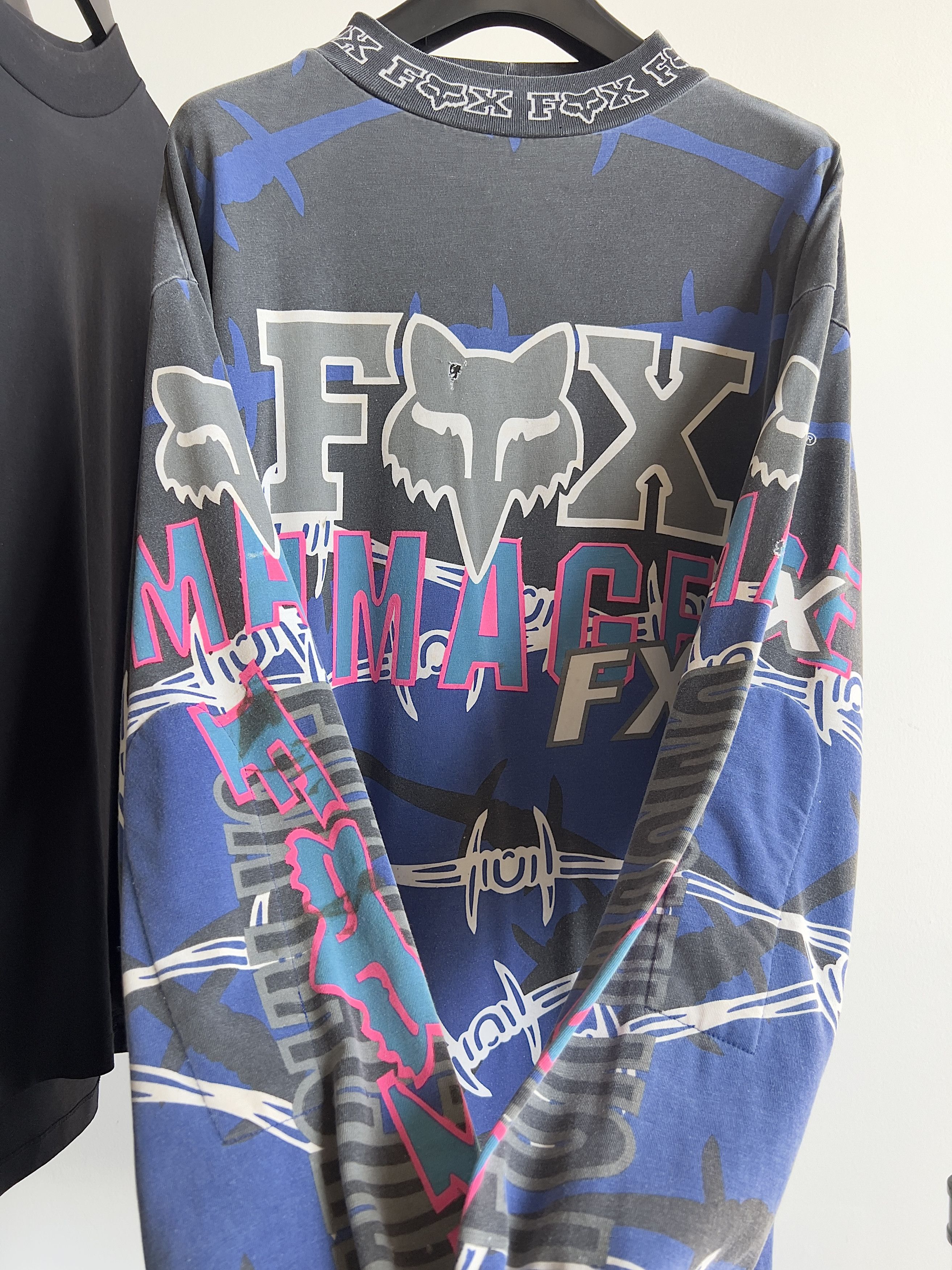 Vintage Vintage Thrashed 90s Fox Racing Motocross Tee Size US XXL / EU 58 / 5 - 2 Thumbnail