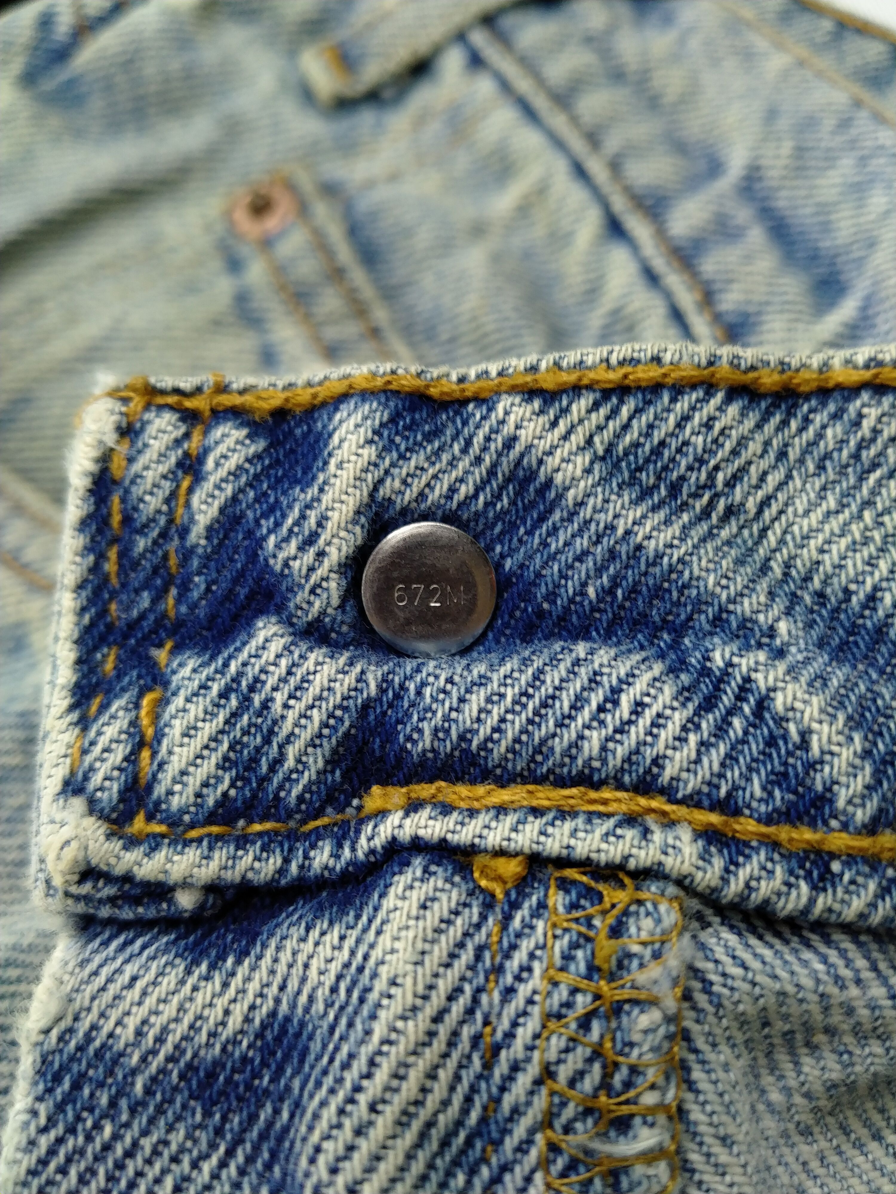Japanese Brand Ripped Light Wash Vintage Levi's 505 USA 33x29 Denim -JN1056 Size US 33 - 6 Thumbnail