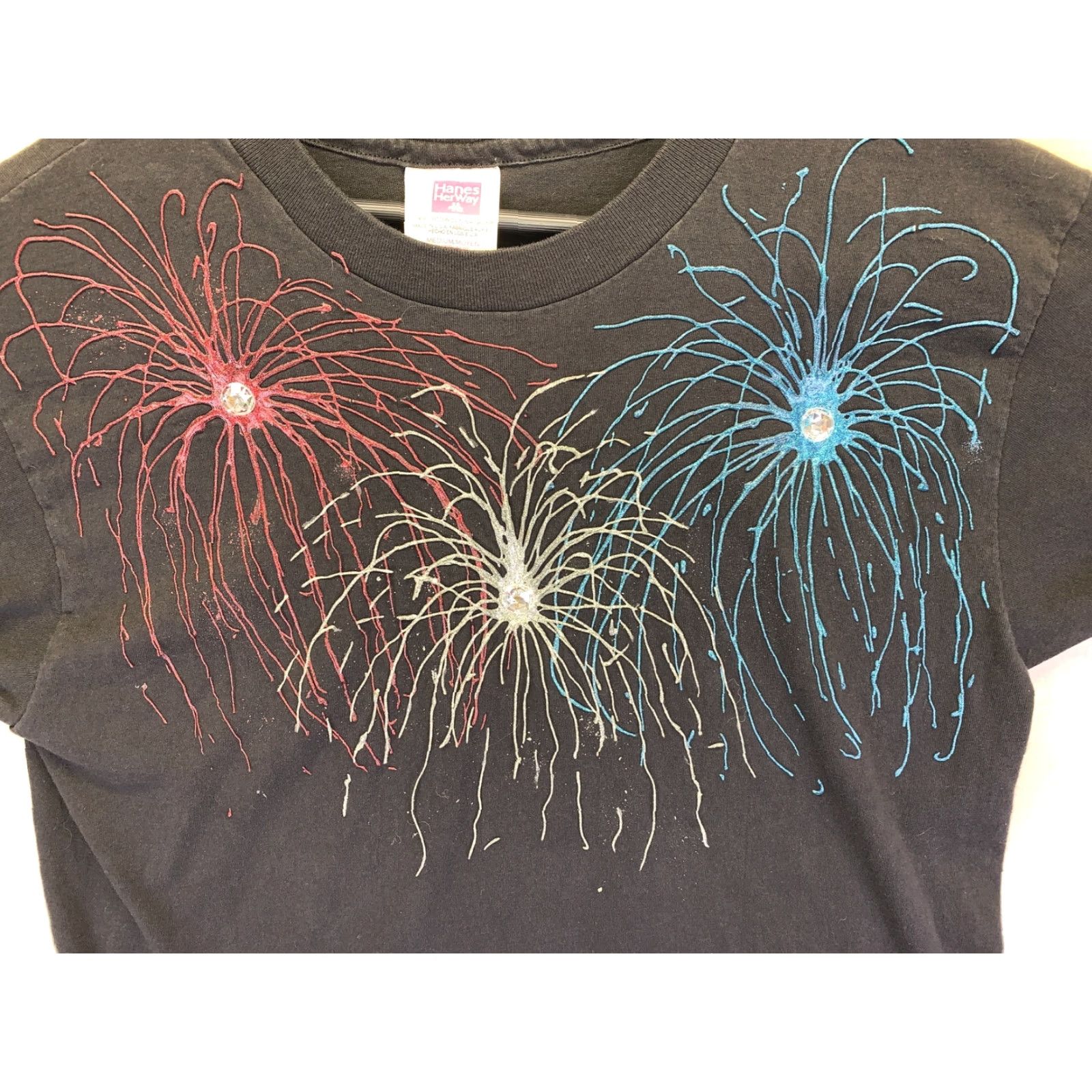 Hanes VINTAGE Hanes Her Way Gel Art Womens T Shirt Medium-8515 Black 1990s Cotton Short Sleeve Mens Womens Girls Boys? Size M / US 6-8 / IT 42-44 - 4 Thumbnail