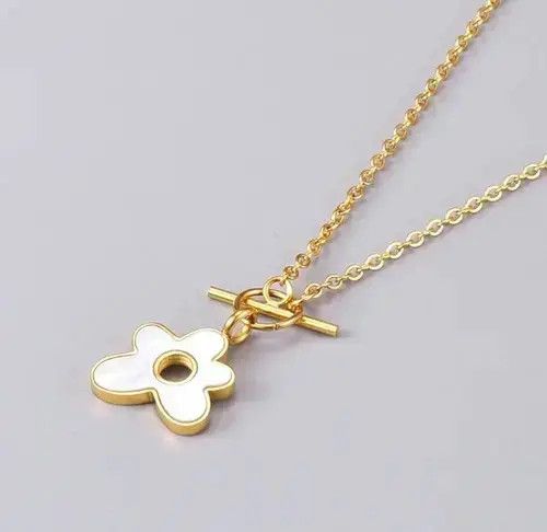 Other Irrugular White Pendant Necklace Size ONE SIZE - 3 Thumbnail