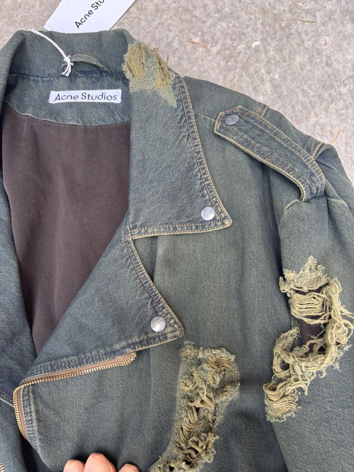 Acne Studios Acne Studios Distressed Denim Jacket Size XS / US 0-2 / IT 36-38 - 6 Thumbnail